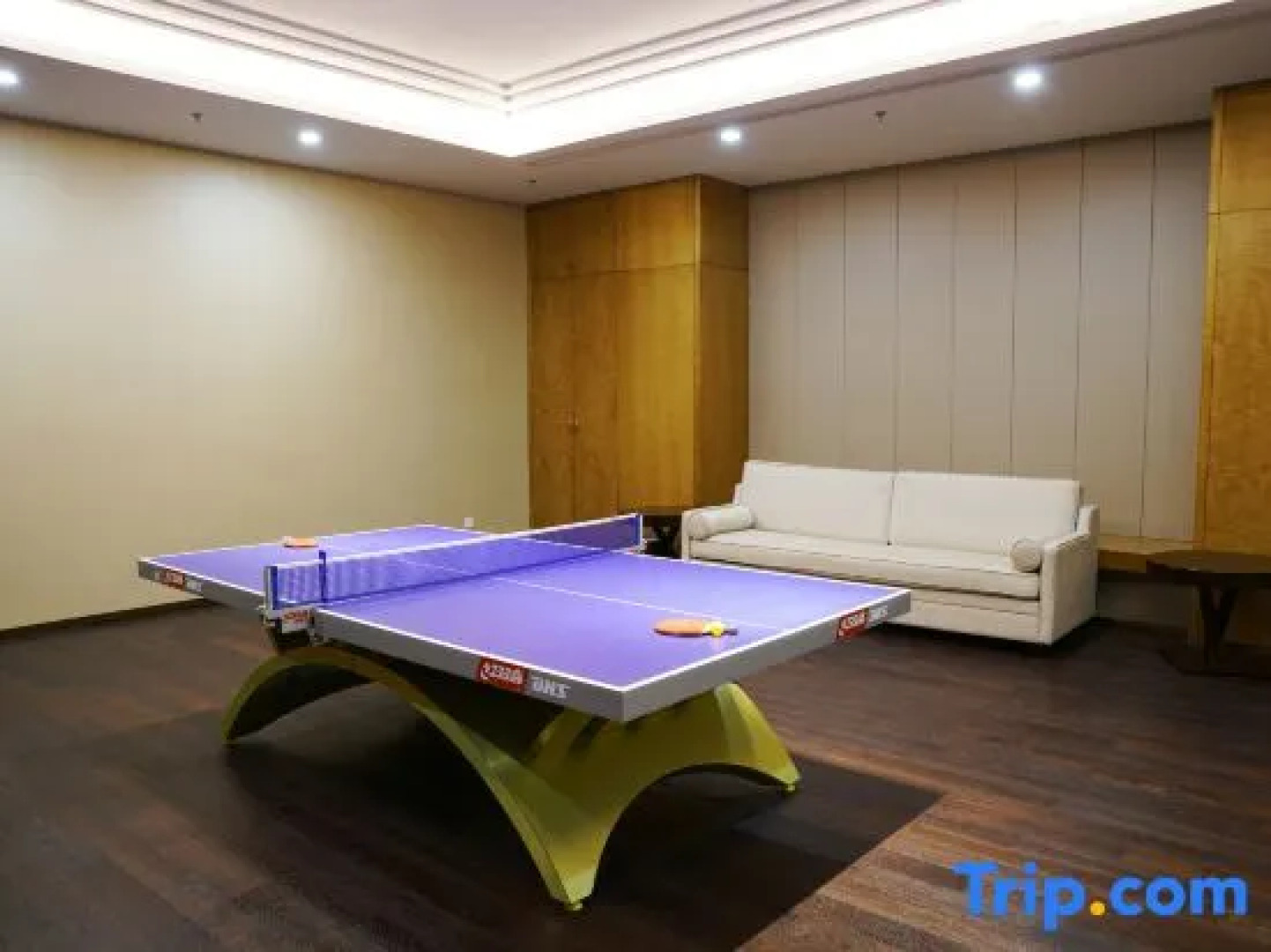 Qingshan Hotel Baotou（Yingbin Building）