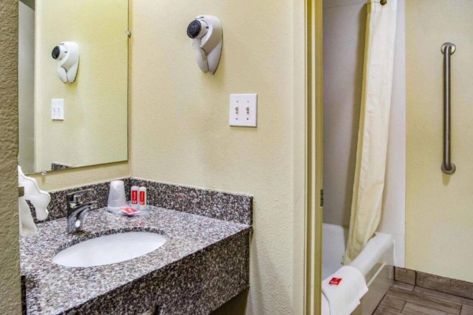Econo Lodge Newport Smoky Mountains Gateway