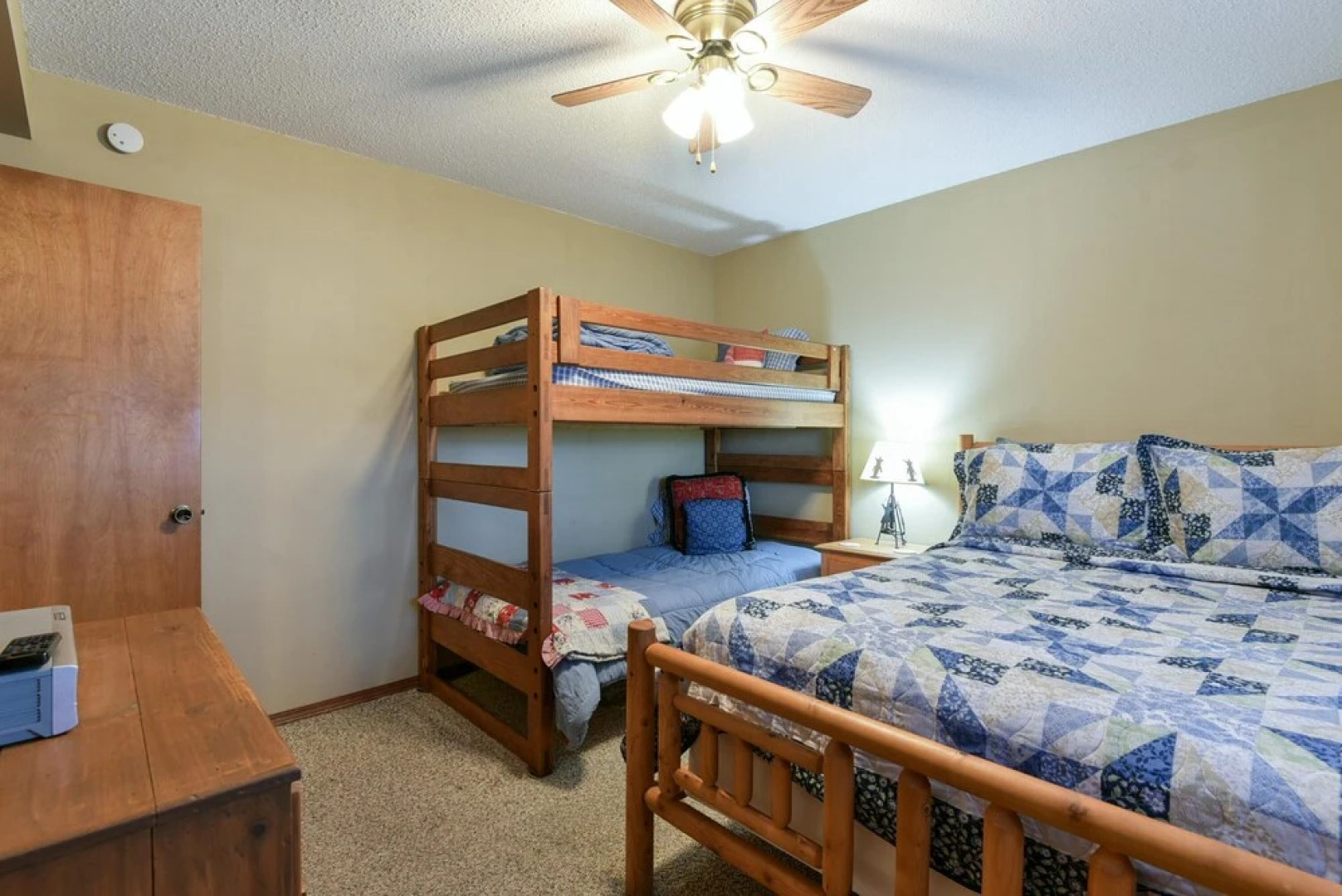 Westcreek Ranch @ Notch - NO Stairs! 2 Pools, Fishing Lake, 1 Mile to Sdc!