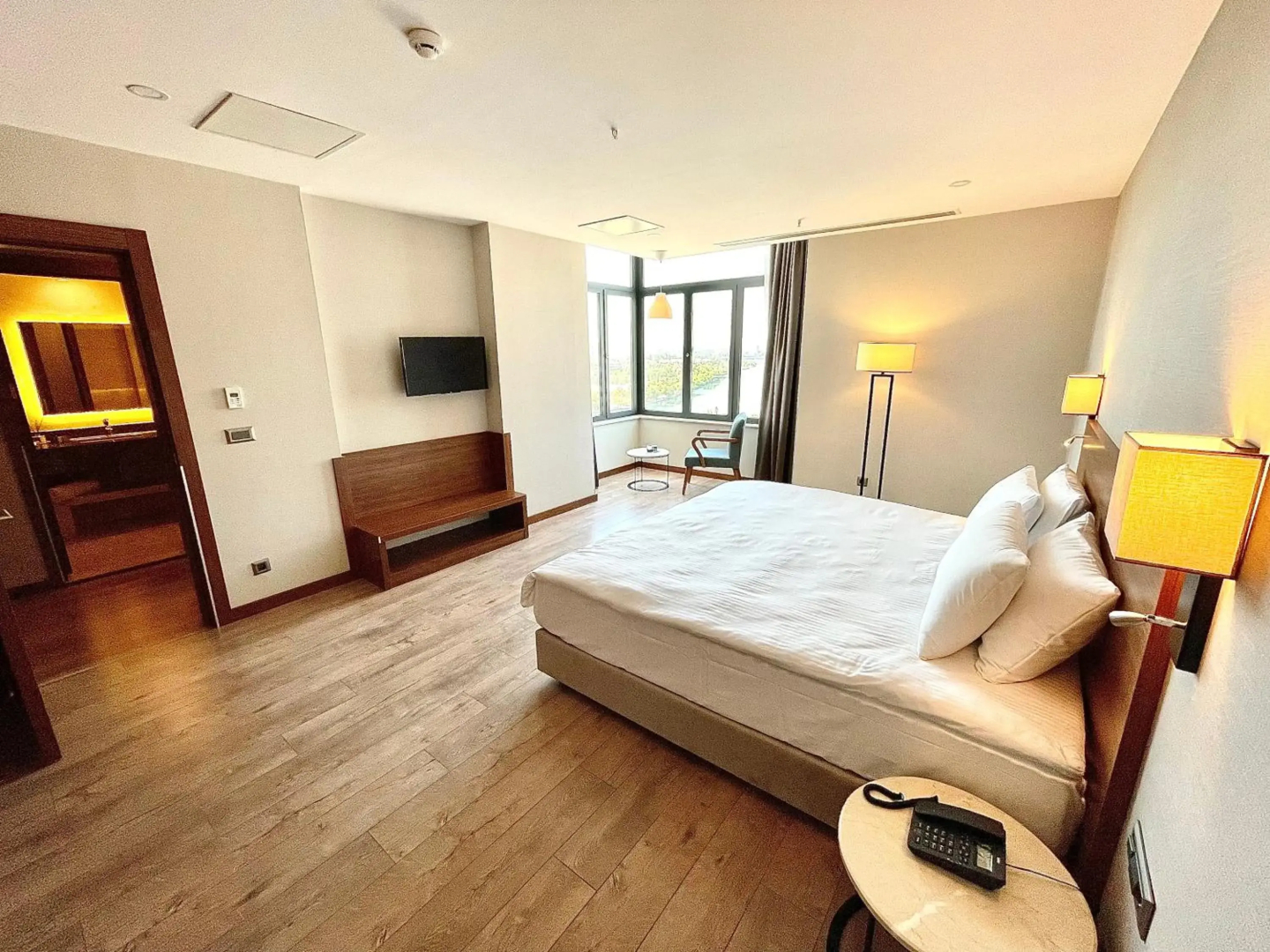 Turkmen Riverside Hotel