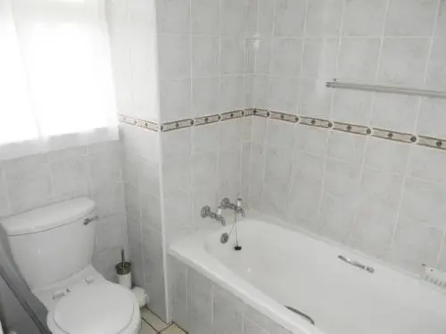 Dumela Margate Flat No 14