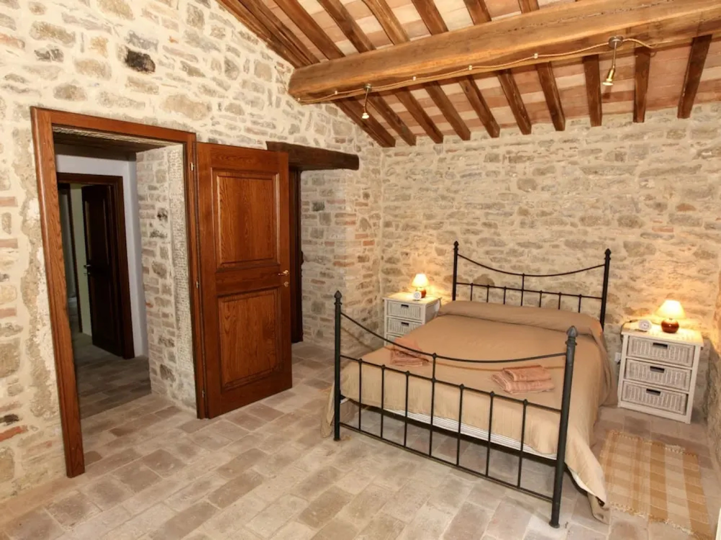 Cottage in Lisciano Niccone With Swimming Pool