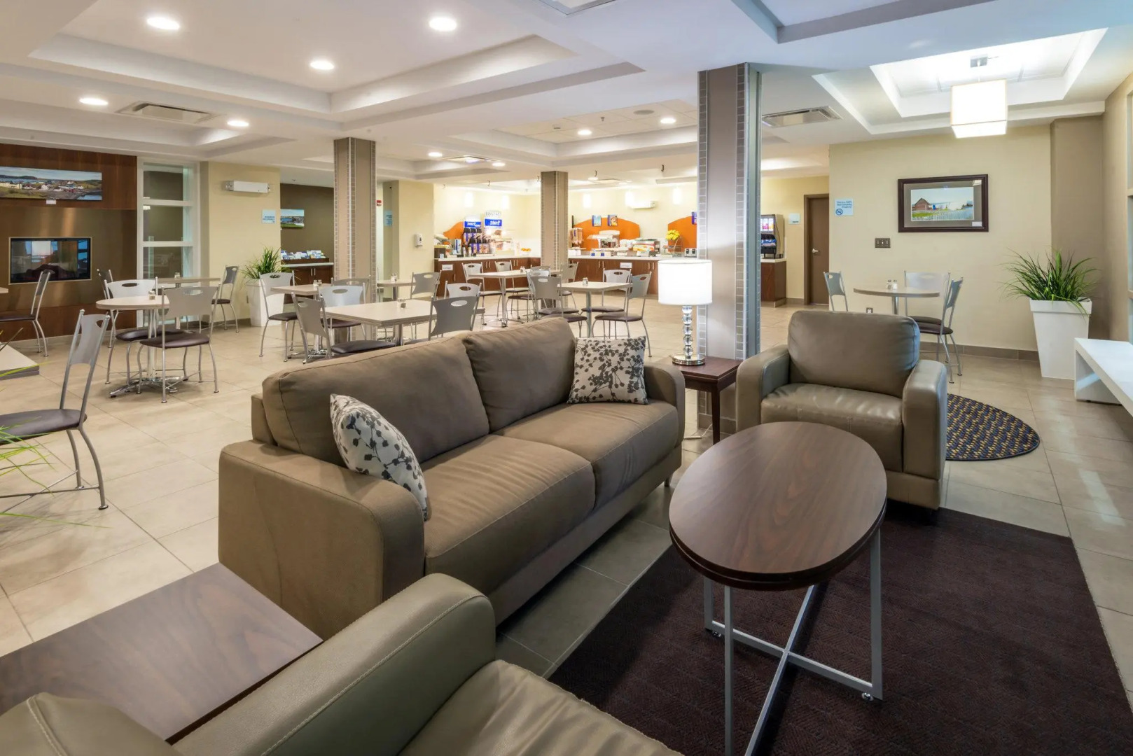 Отель Deer Lake Horizon 