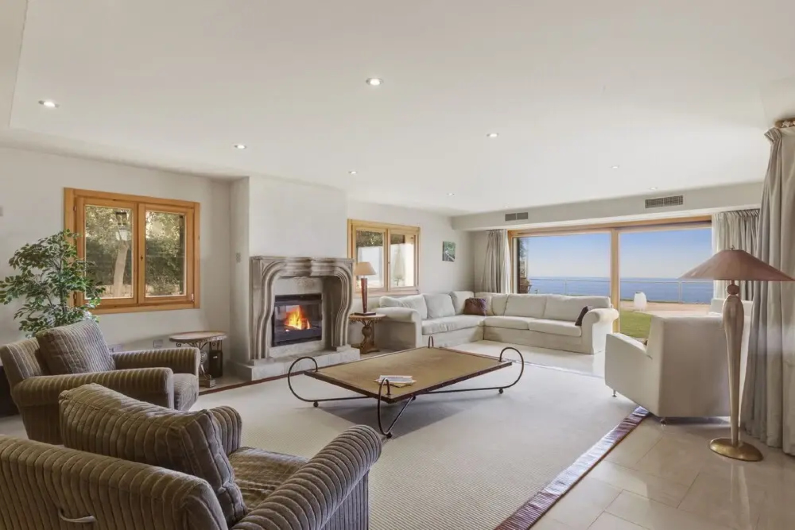 Luxury Villa Luna Suites frente al mar