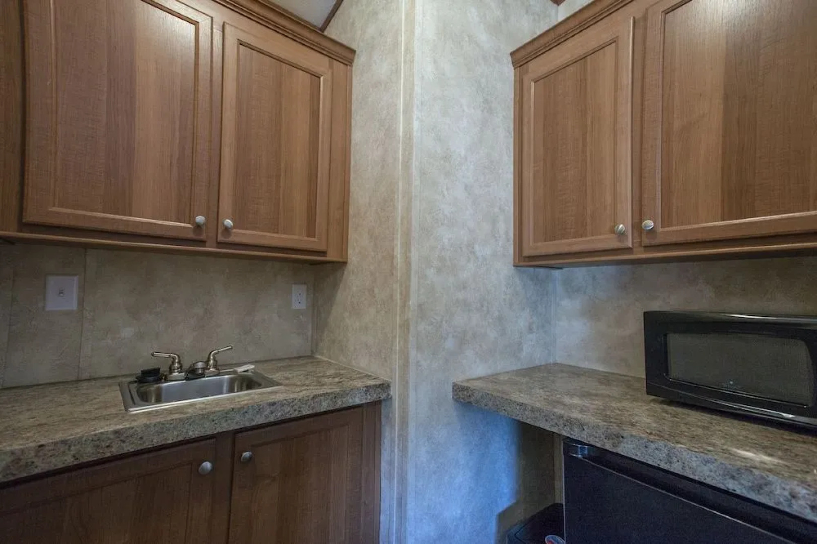 Cuero Oilfield Housing