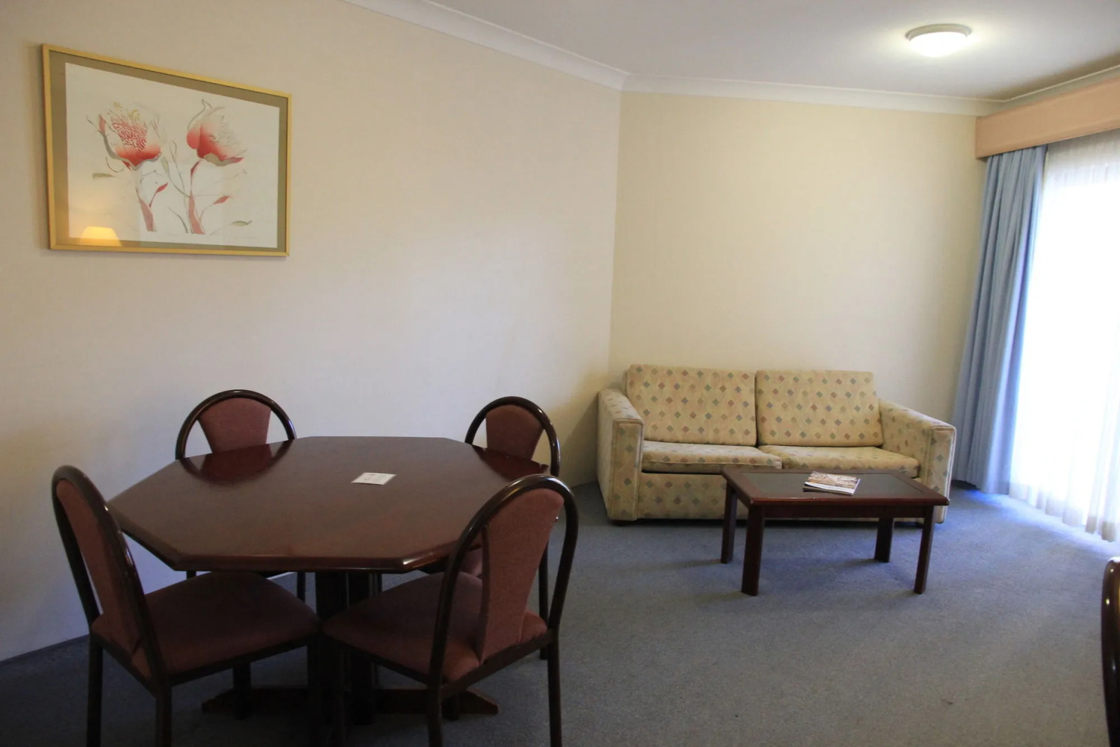 Charbonnier Motor Inn