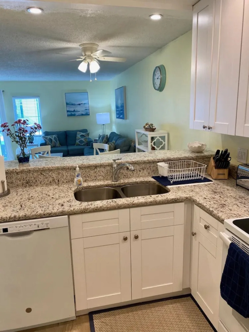 Madeira Beach 2 Bedroom, 1 Bath 230