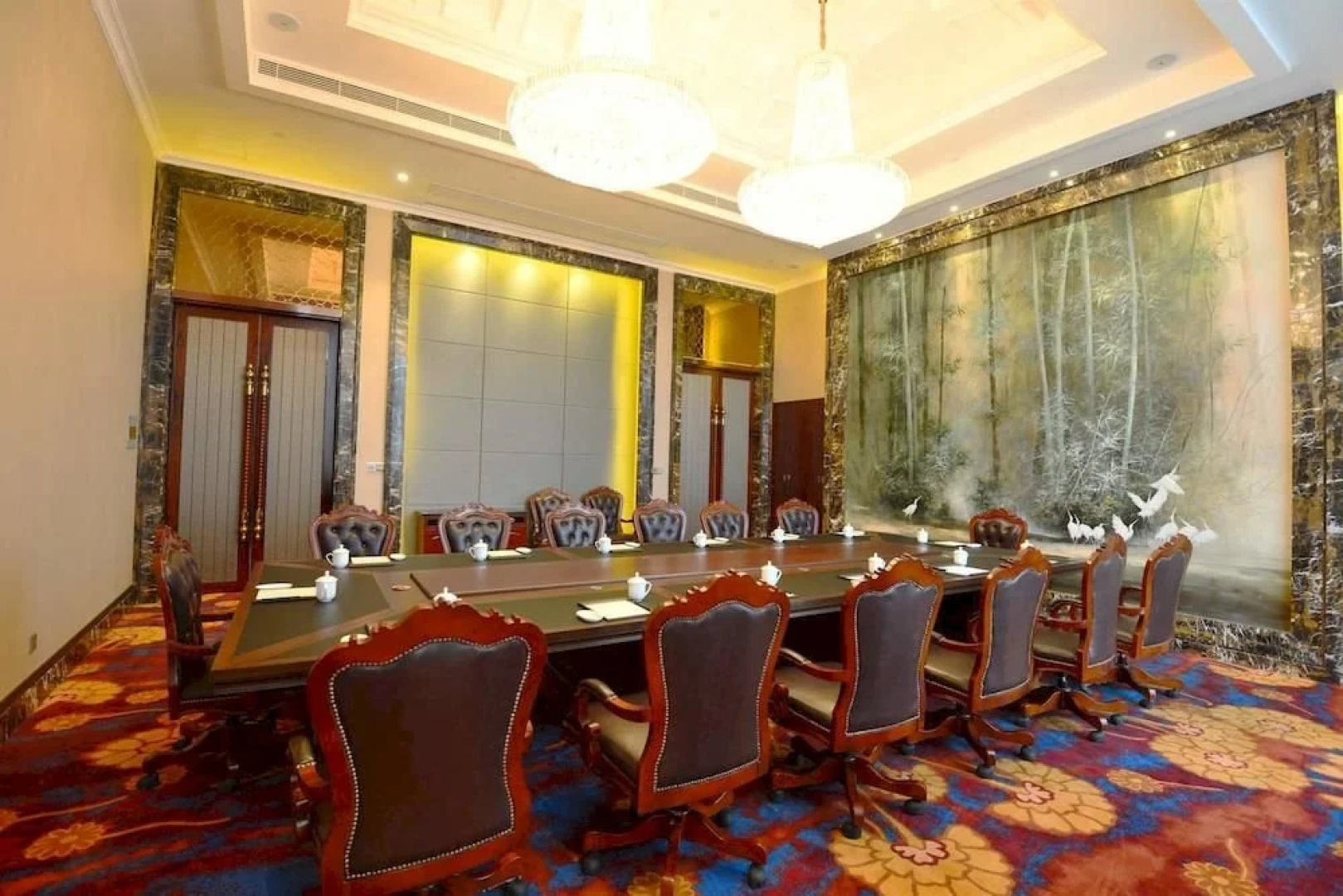 Planet International Hotel (Jingmen Duodao Wanda Branch)