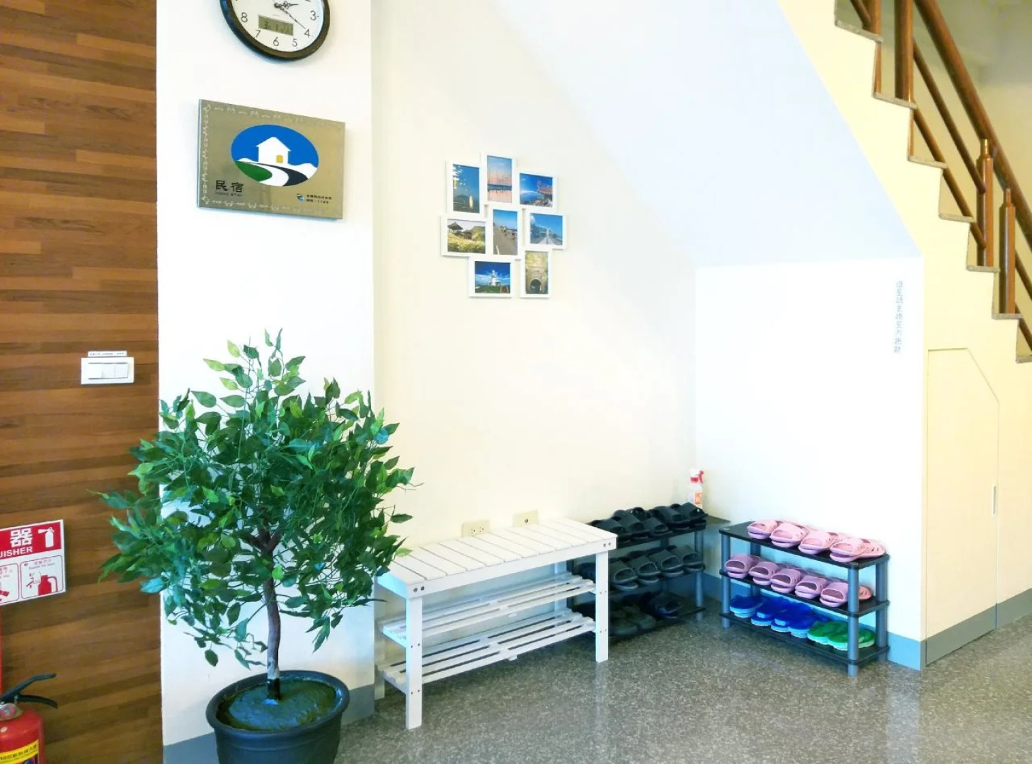 Migratory Birds Hotel