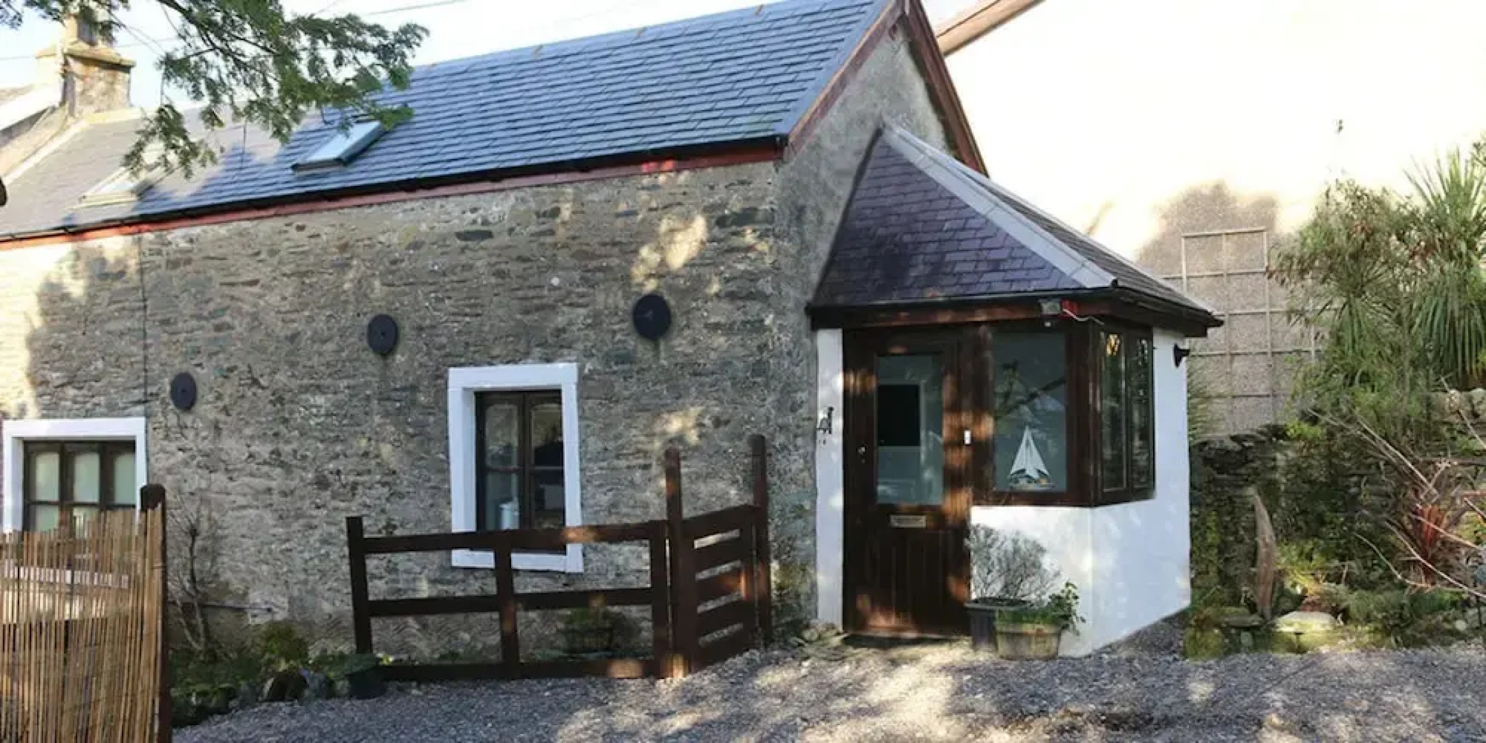 Yewtree Cottage -the Art House