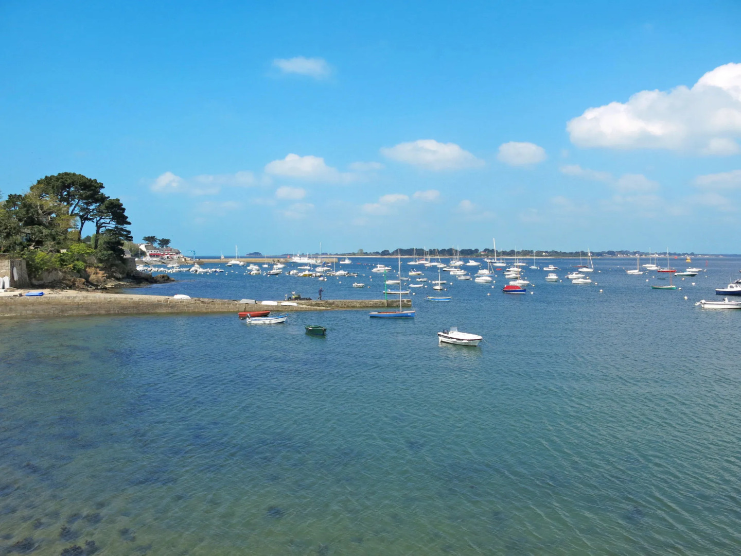 Holiday Home La Demeure de Tumiac (RHU357)