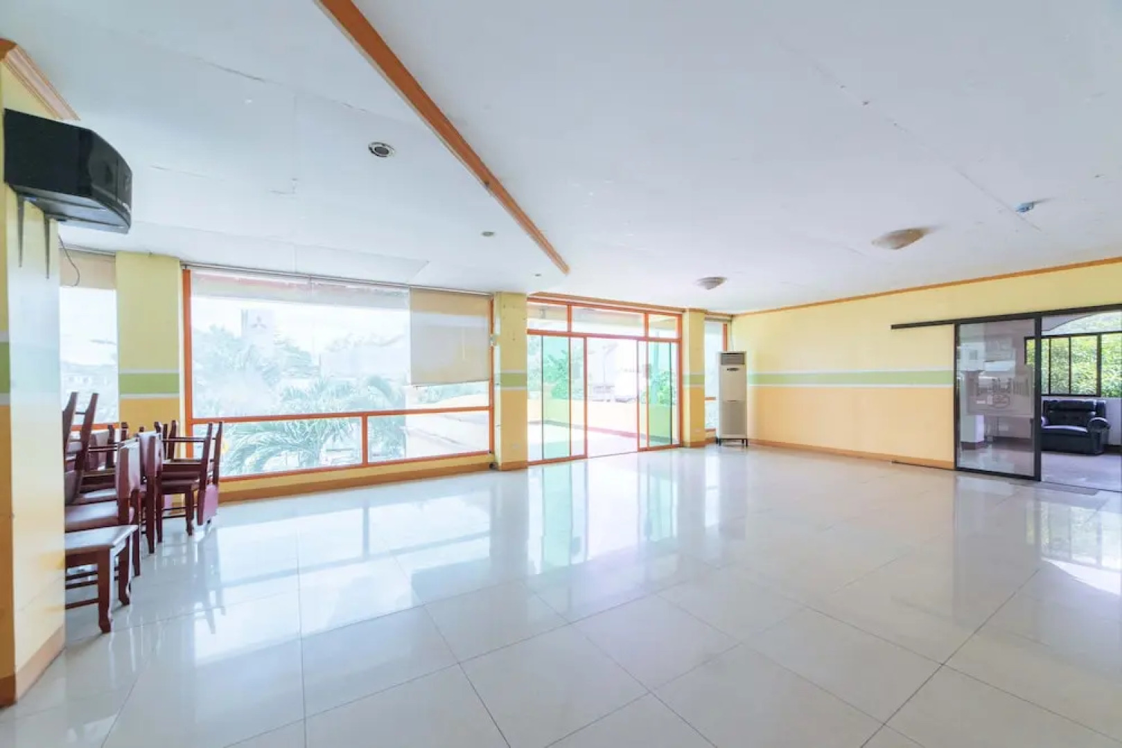 RedDoorz @ Kilometer 1 Roxas City