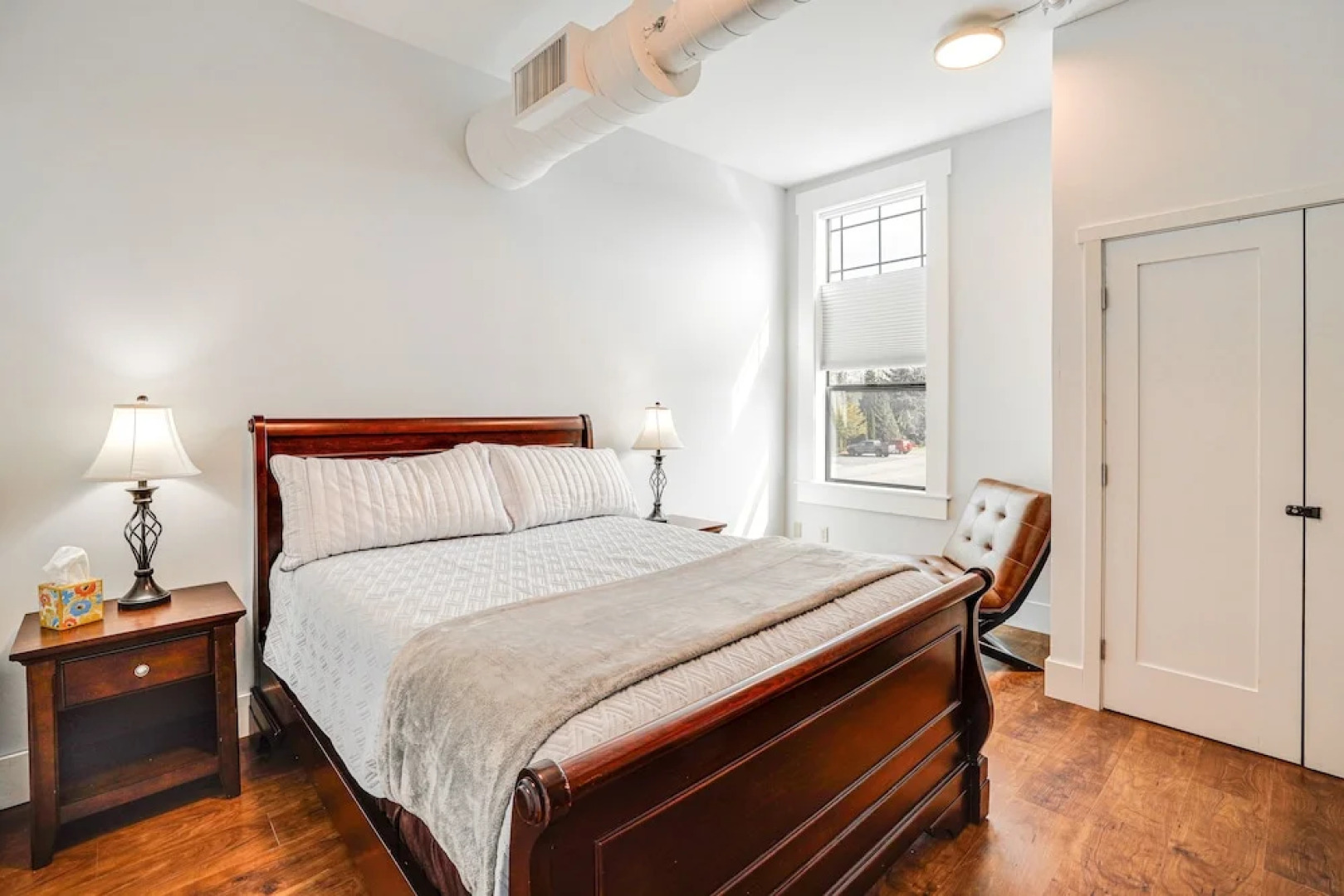 Modern Blaine Condo Rental < 1 Mi to Boat Harbor!