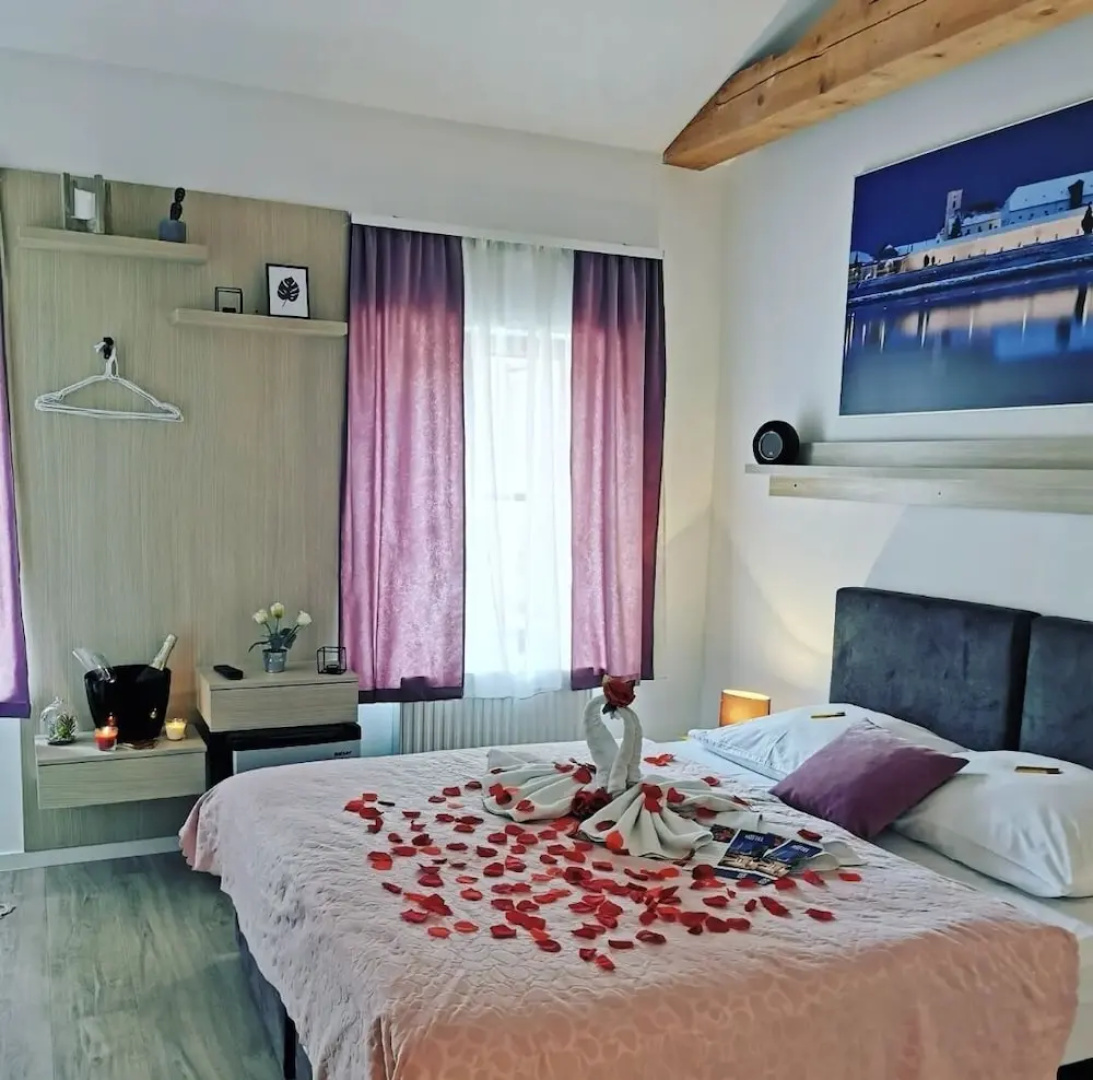 Hostel OS