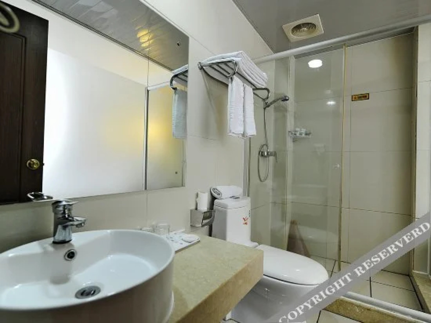 Quanzhou Baijia Hotel (ancient city food Street store)