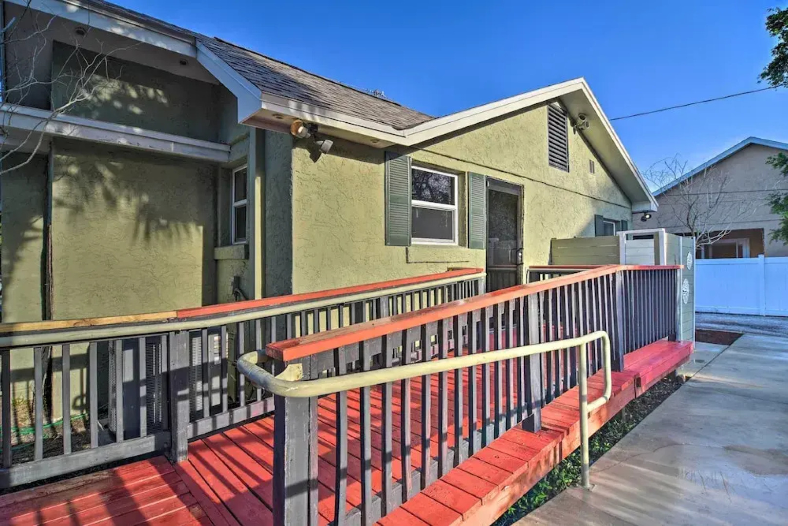 Vibrant Dunedin Getaway w/ Furnished Patio!