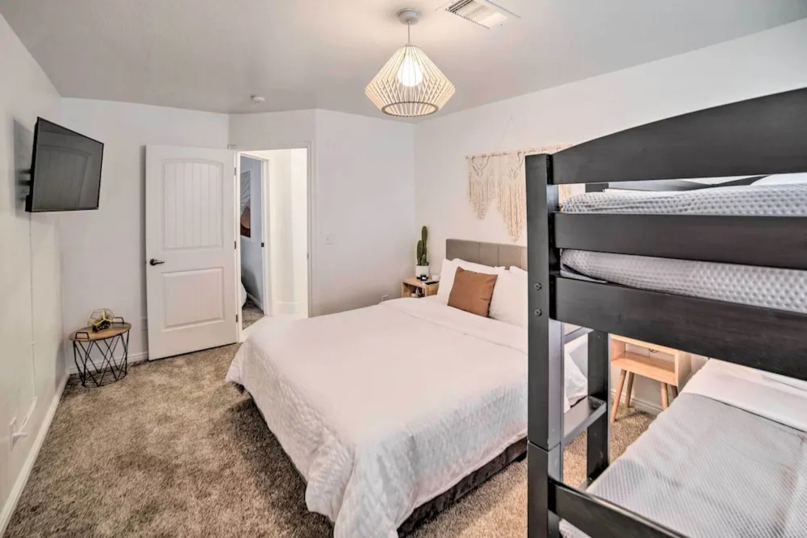 Sunny Page Home: The Gateway to AZ Adventure!