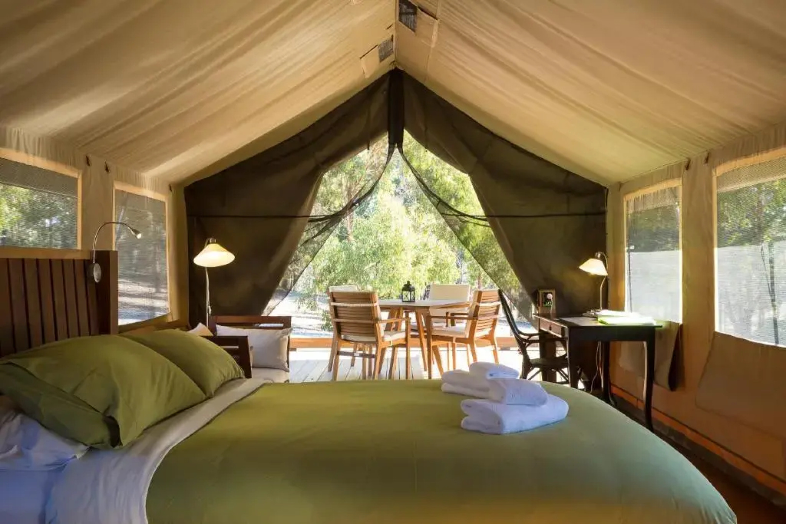 Tanja Lagoon Camp