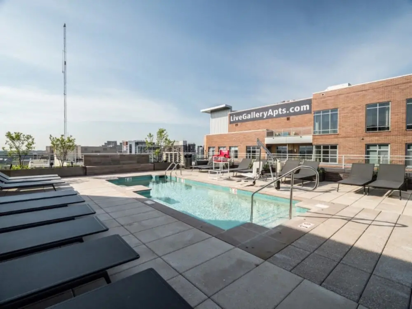 Bluebird Suites near Chevy Chase