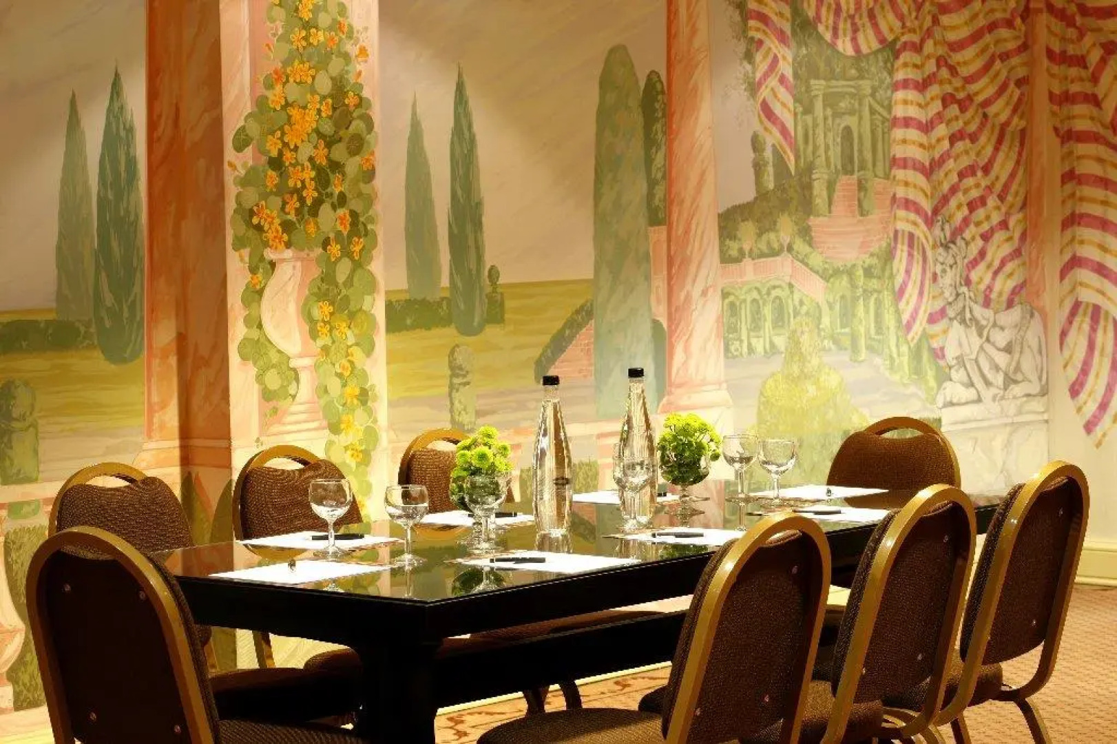 Отель Lisboa Plaza - Avenida, a Lisbon Heritage Collection