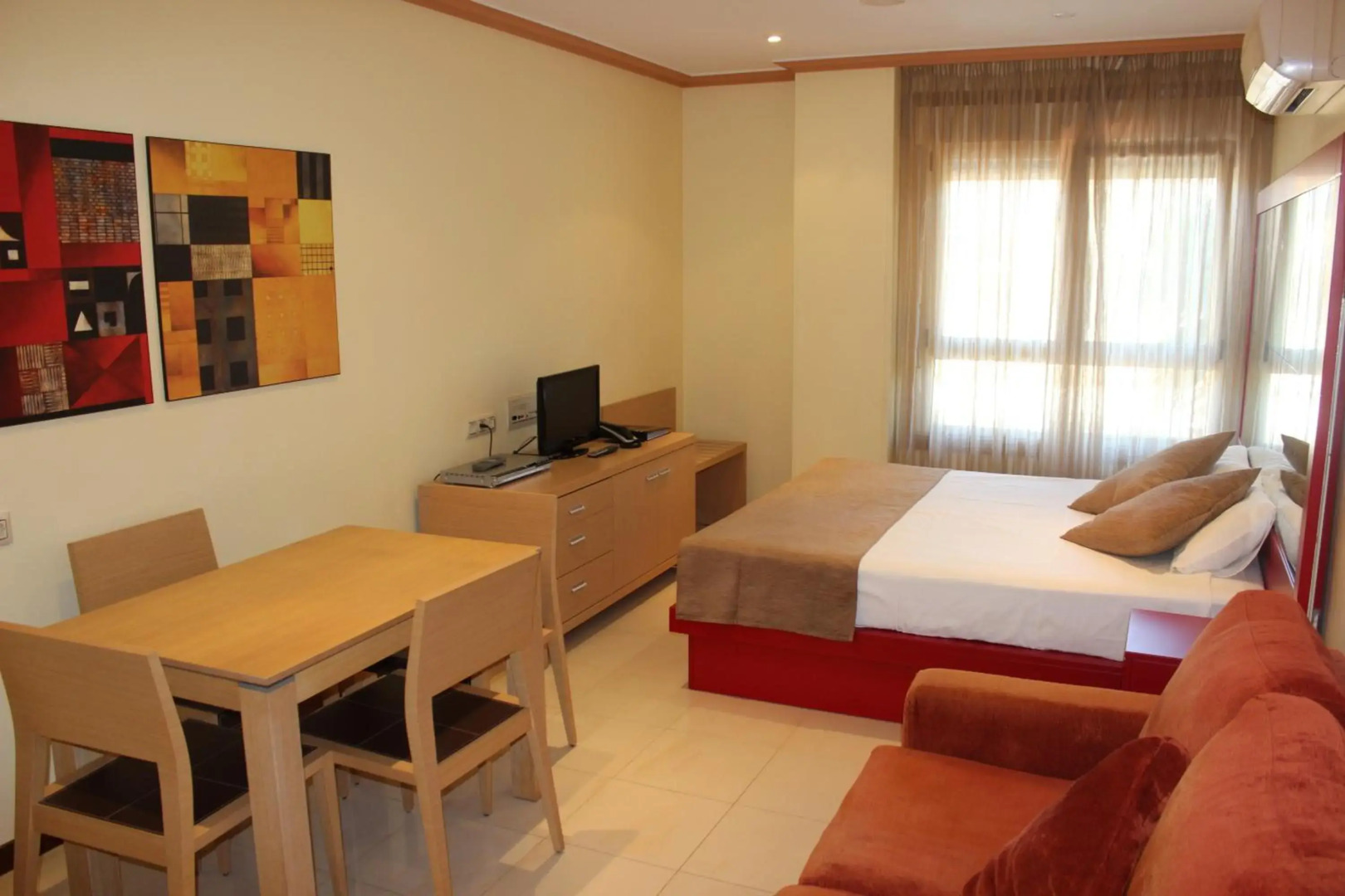 Mediterraneo Real Apartamentos Turísticos