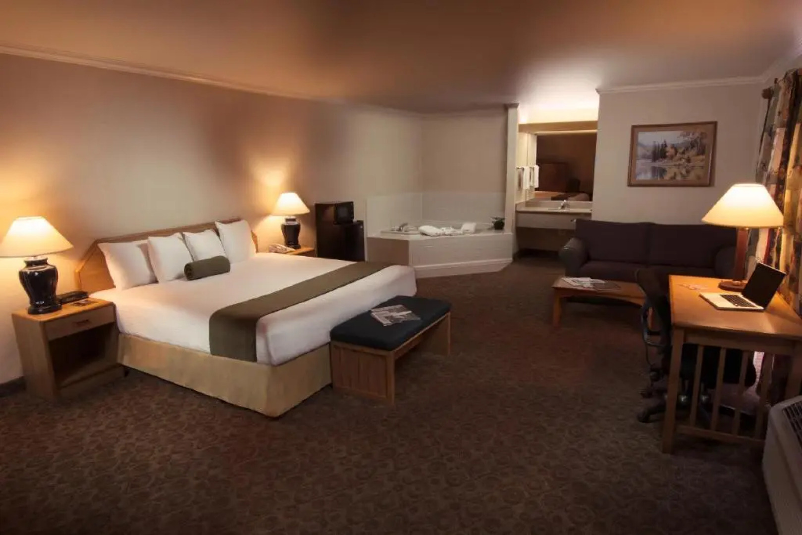 The Redwood Riverwalk, A Boutique Hotel