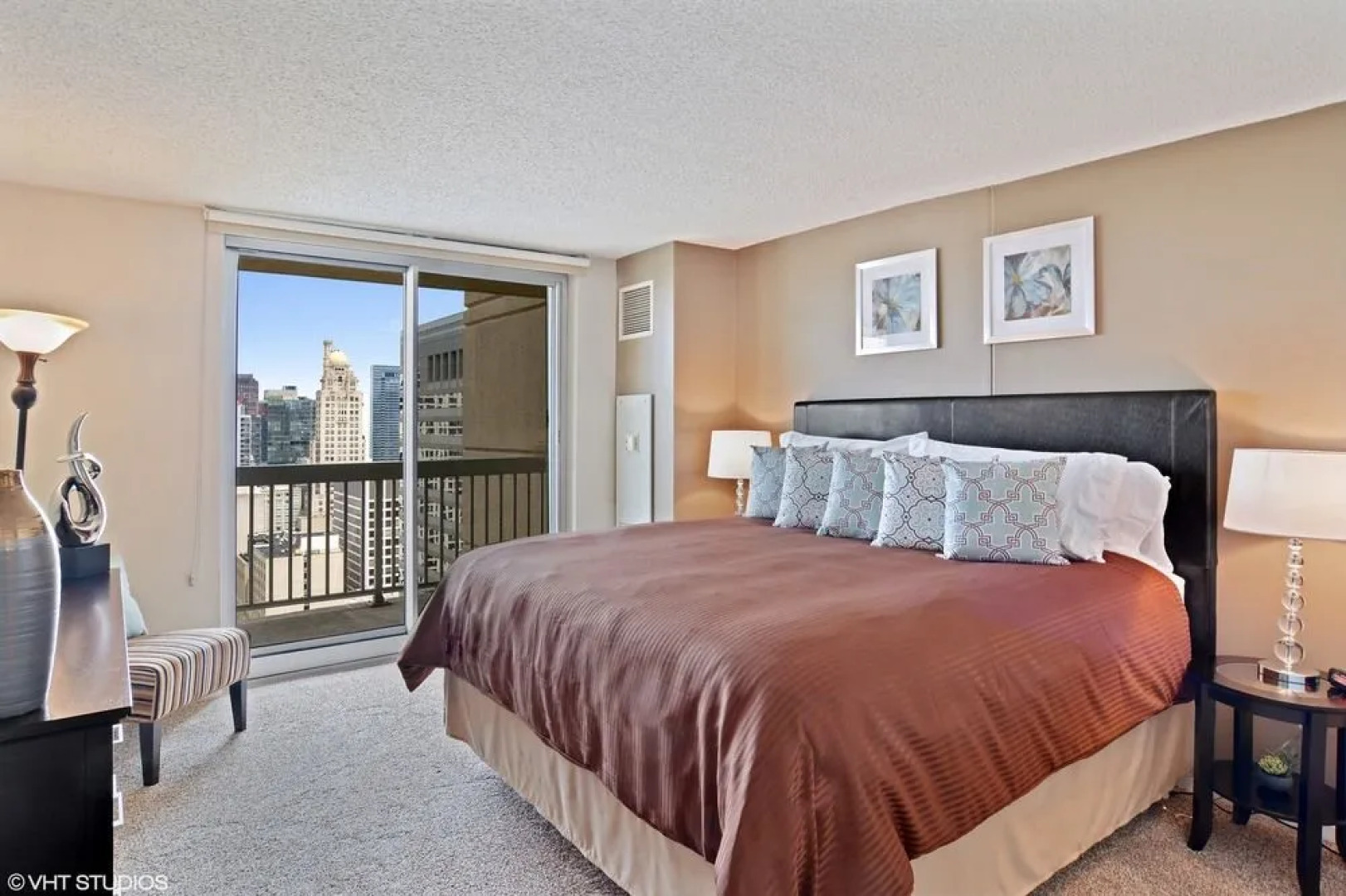 Chicago Grand Plaza Suites