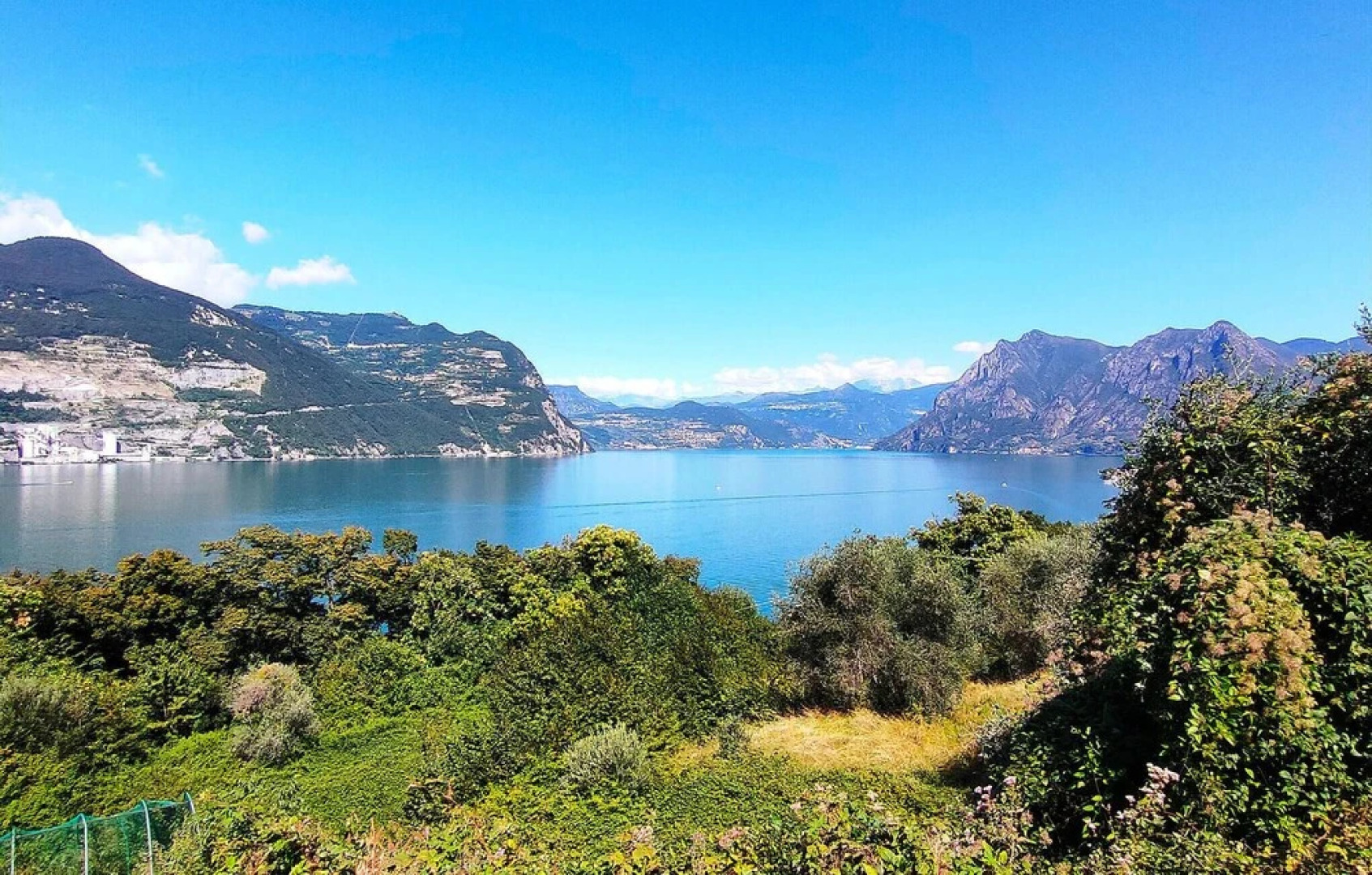 Amazing Apartment in Monte Isola With 2 Bedrooms and Wifi