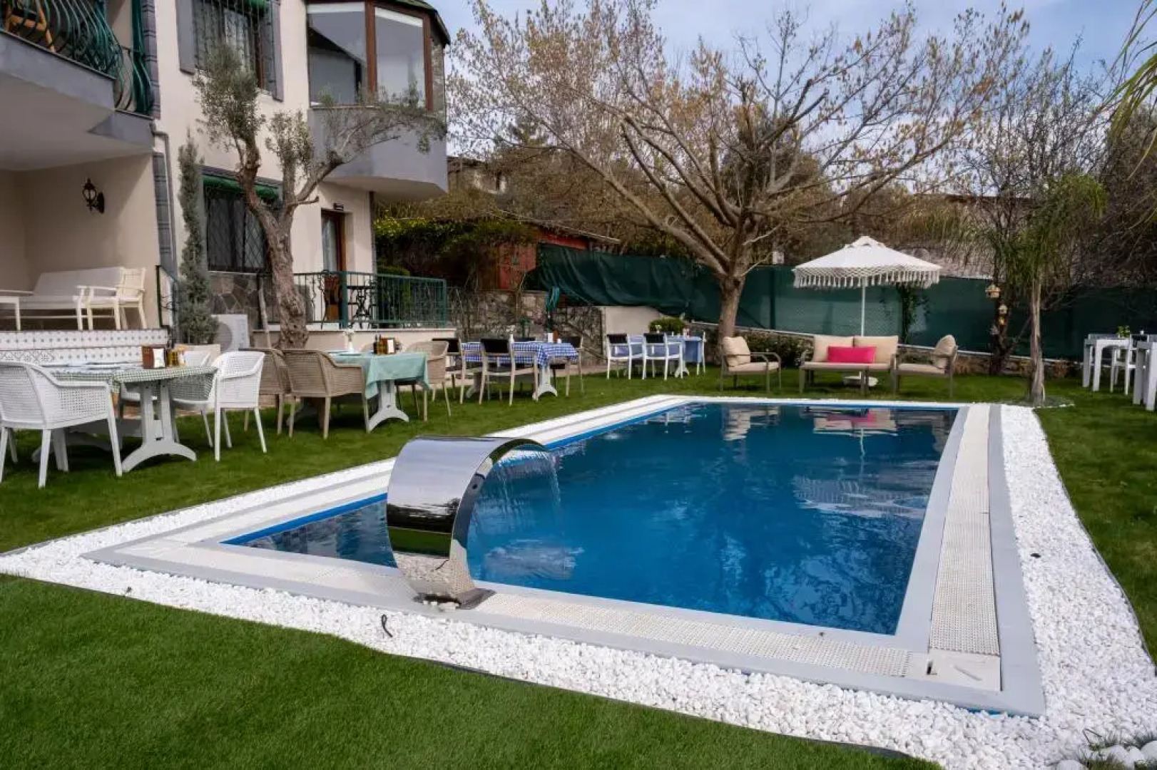 Gul Hanim Konagi Bornova Yakakoy