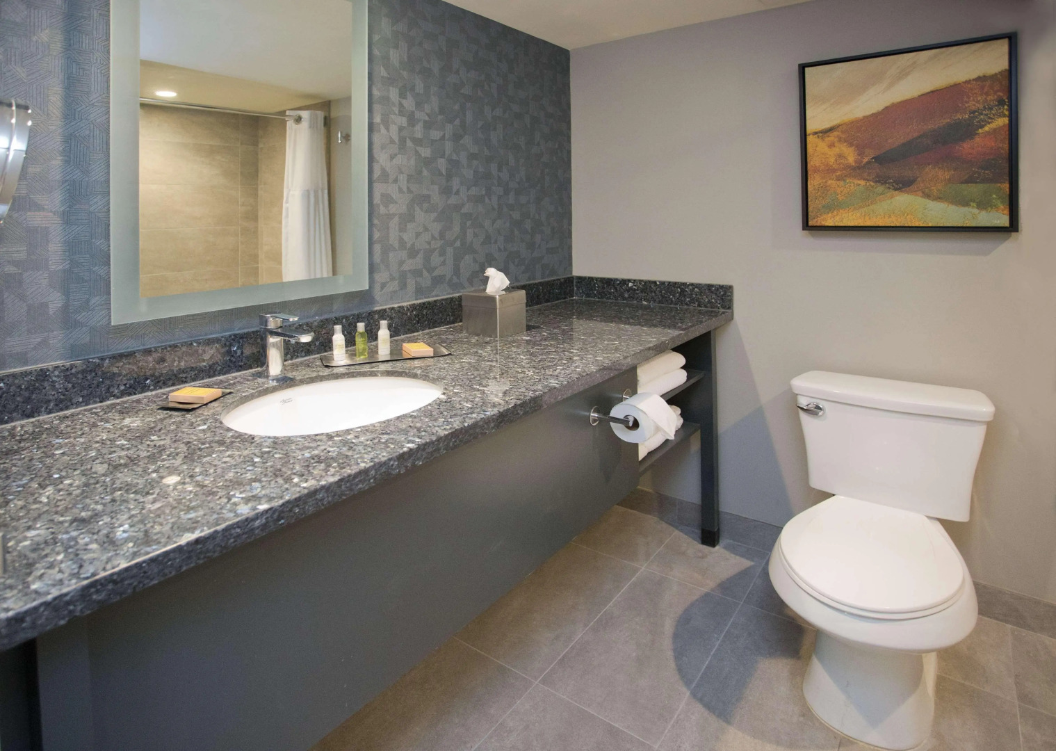 DoubleTree by Hilton Chico