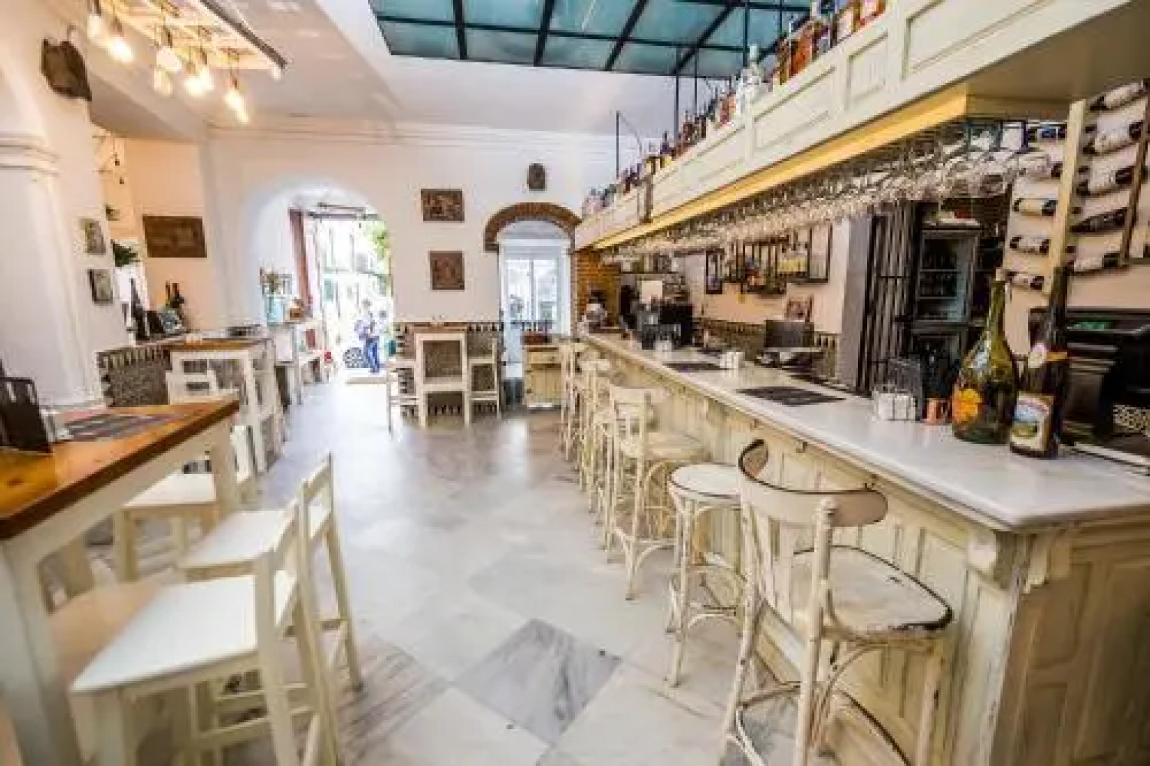 La Casa Amarilla Rooms & Suites