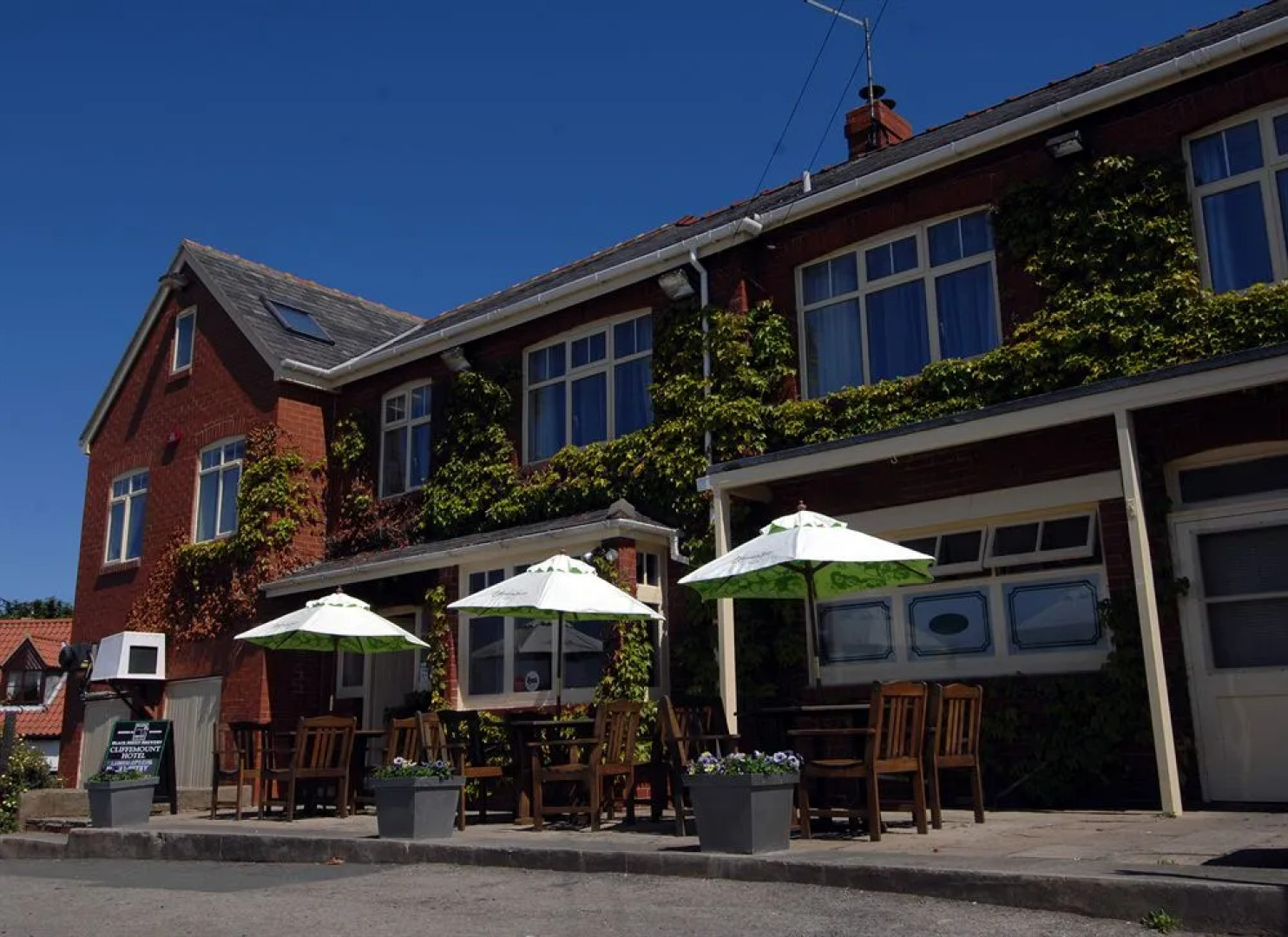 The Cliffemount Hotel