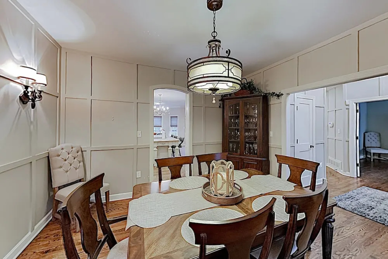 Designer W/ Chefs Kitchen & Home Theater 6 Bedroom Home