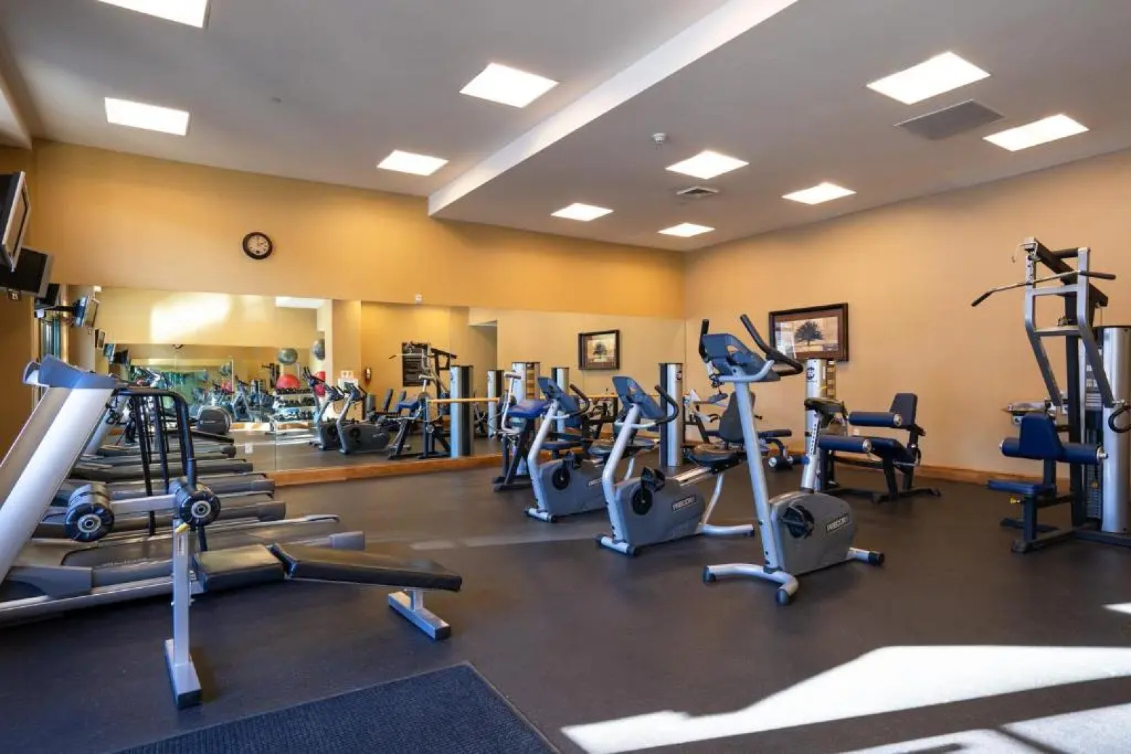 Reduce Rates w/ Skating Rink View in Northstar Village! Great Bear 404