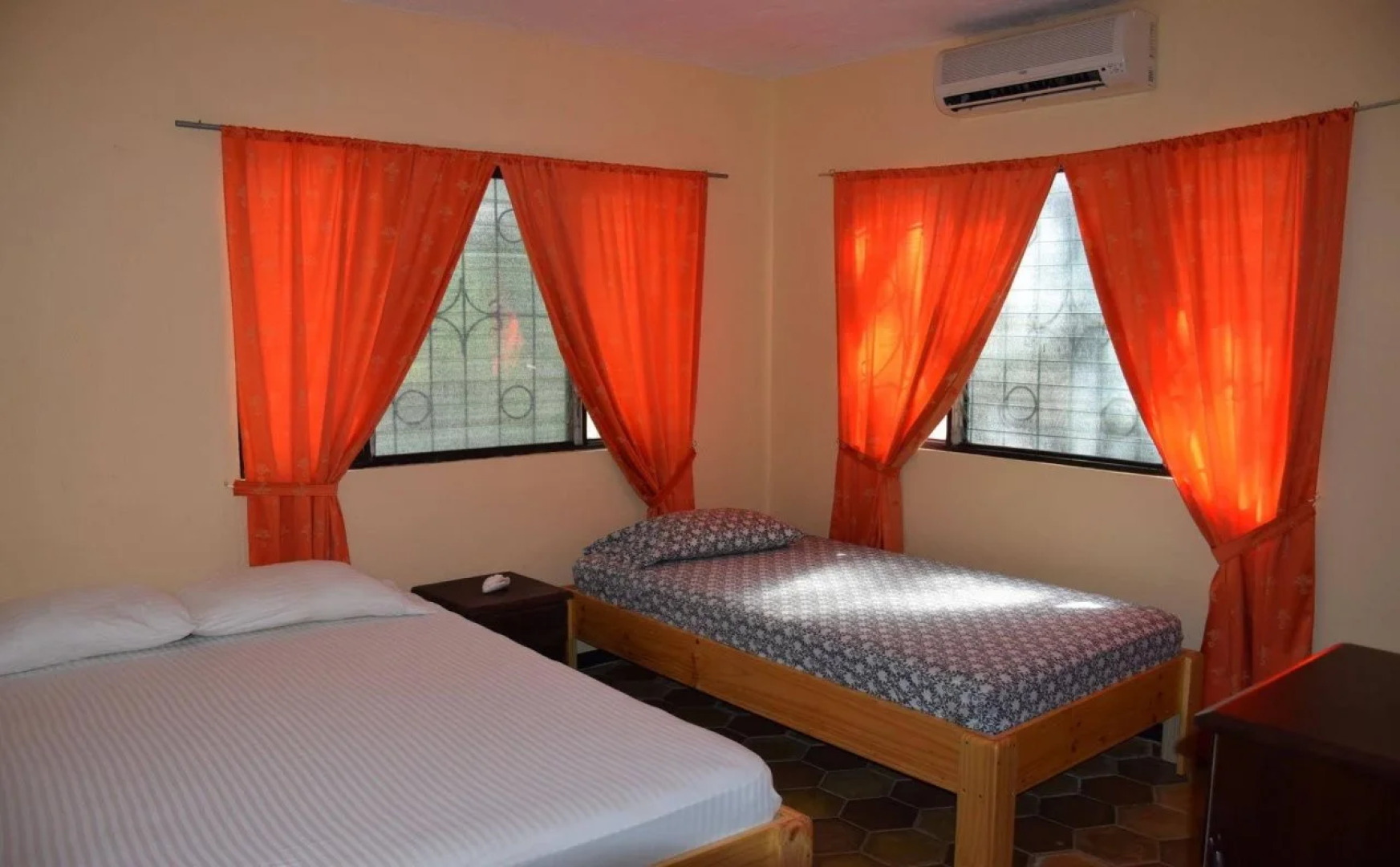 Casa Pura Vida Surf Hostel