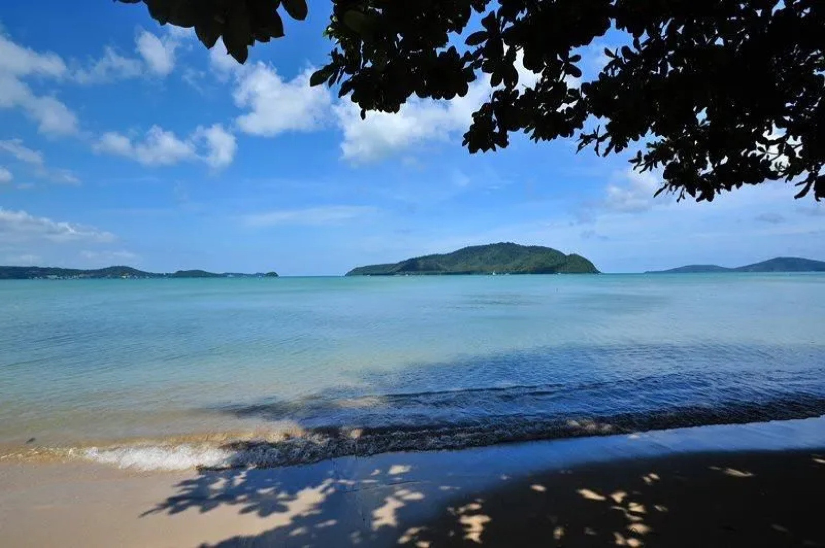 Chalong Beach Front Residence