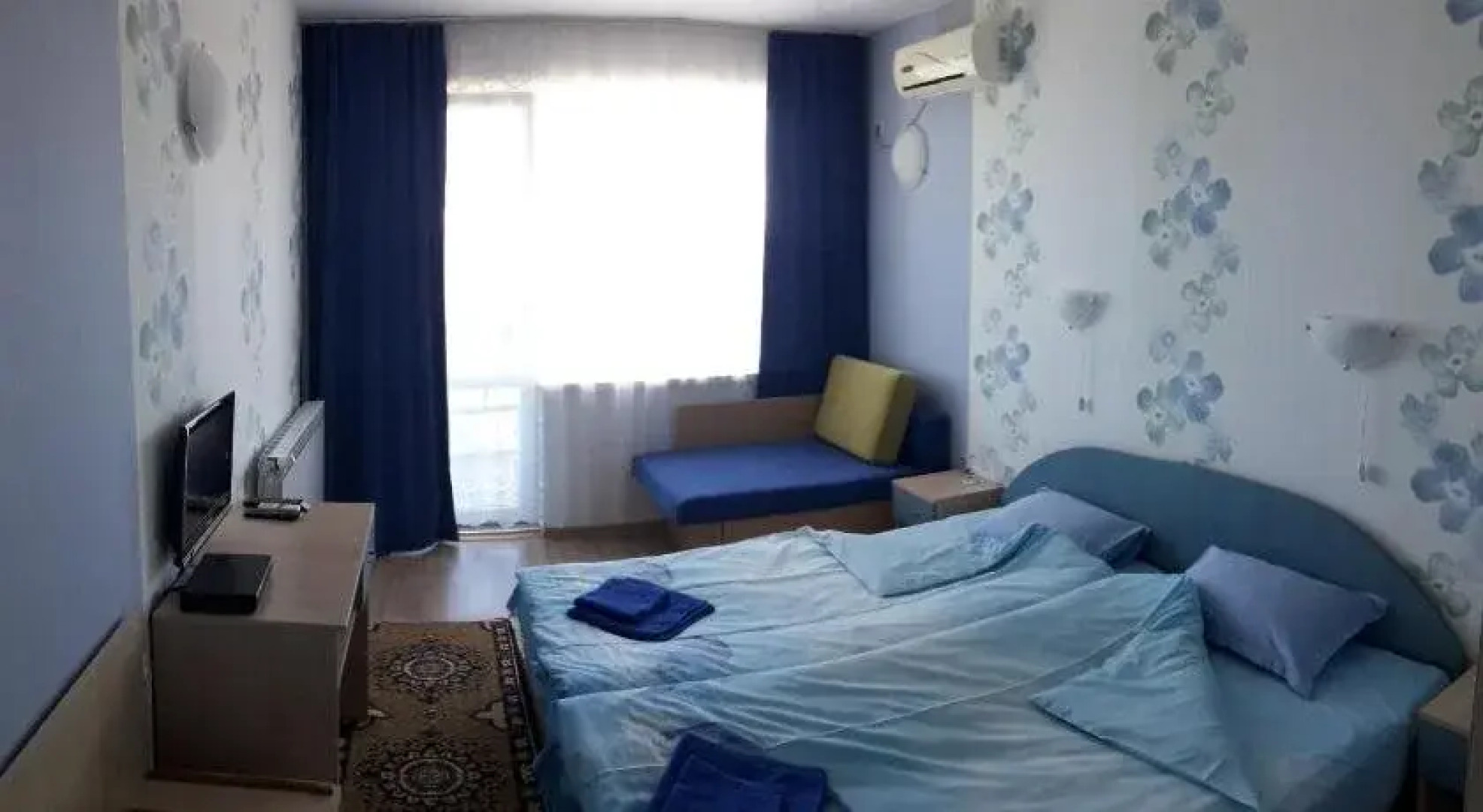 Dolphin Family Hotel