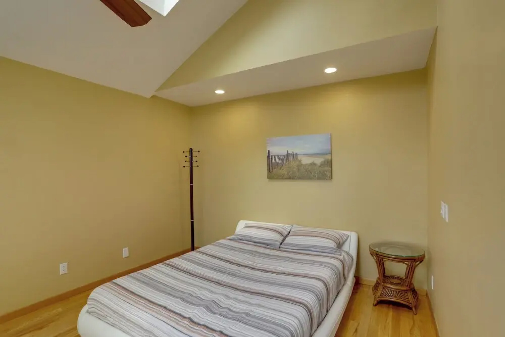 Waterfront Luna Pier Home 14 Mi to Downtown Toledo