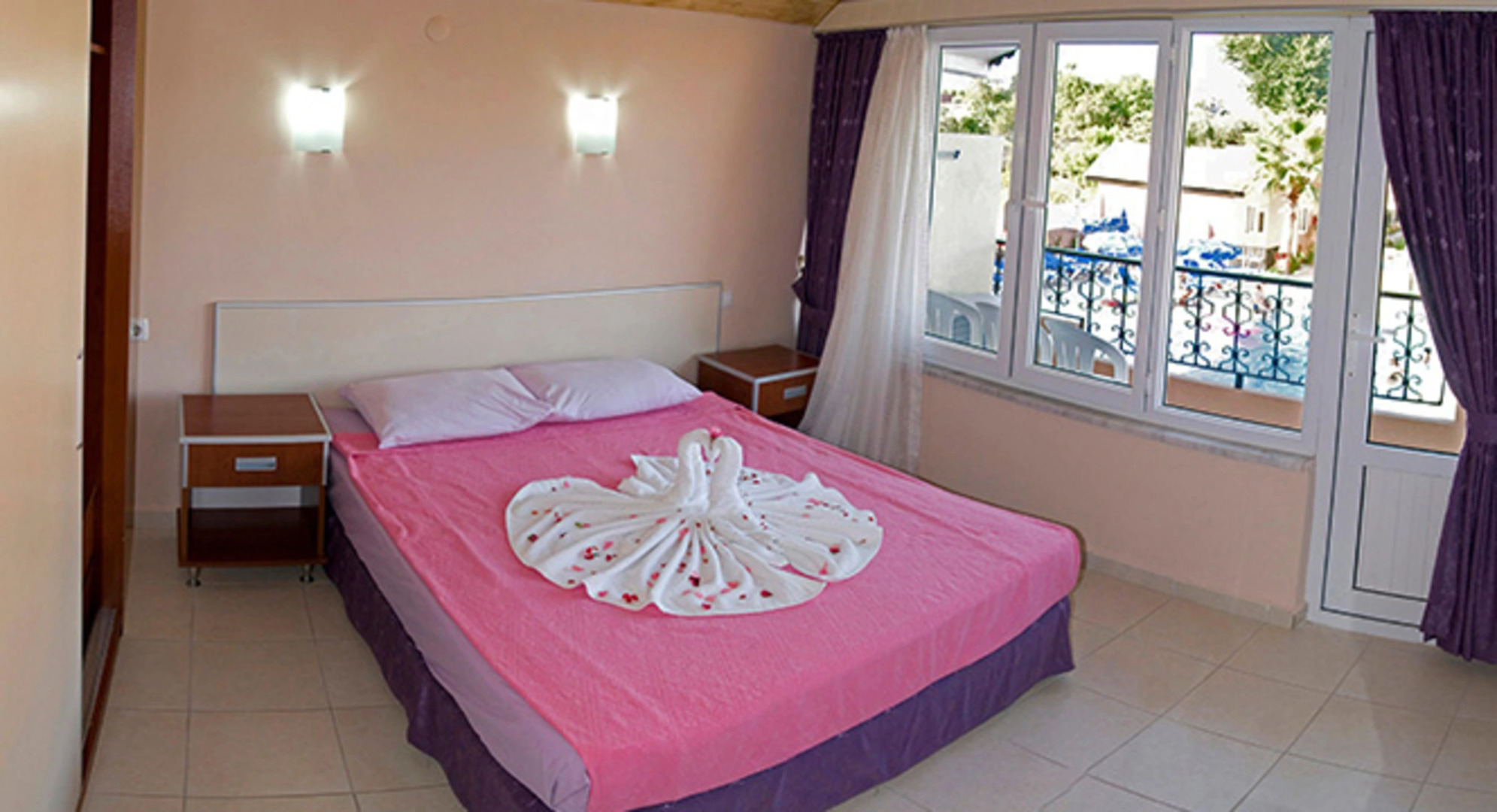 Sayanora Hotel & Park