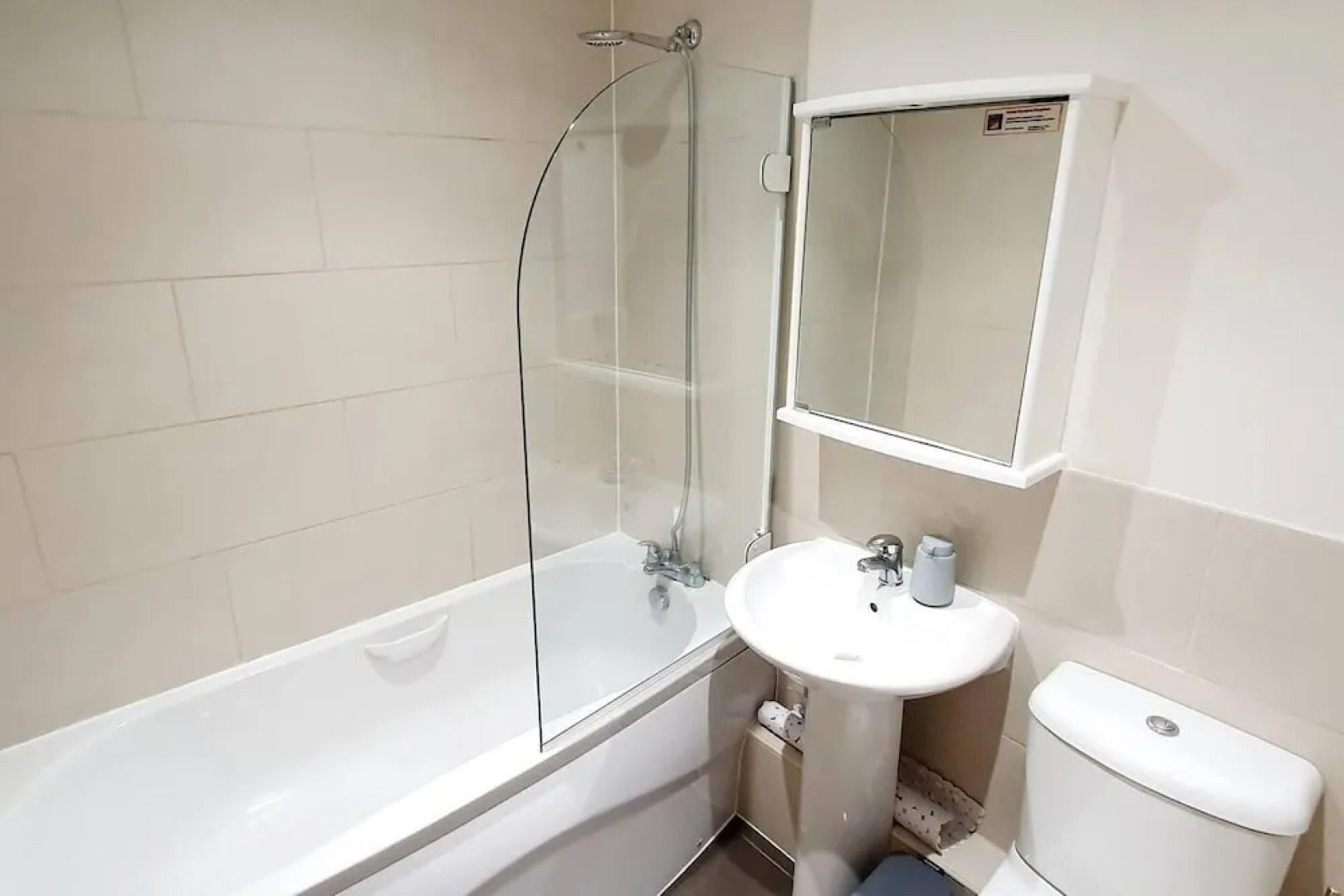 Stunning Apartment Overlooking Pembroke Castle