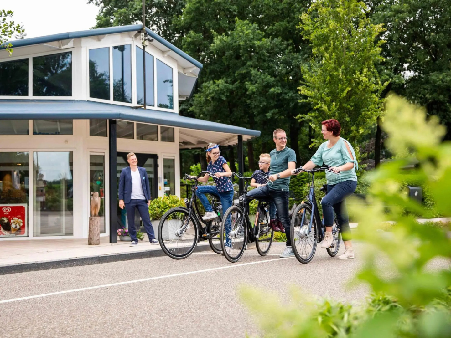 Comfy Chalet in a Holiday Park Near De Veluwe