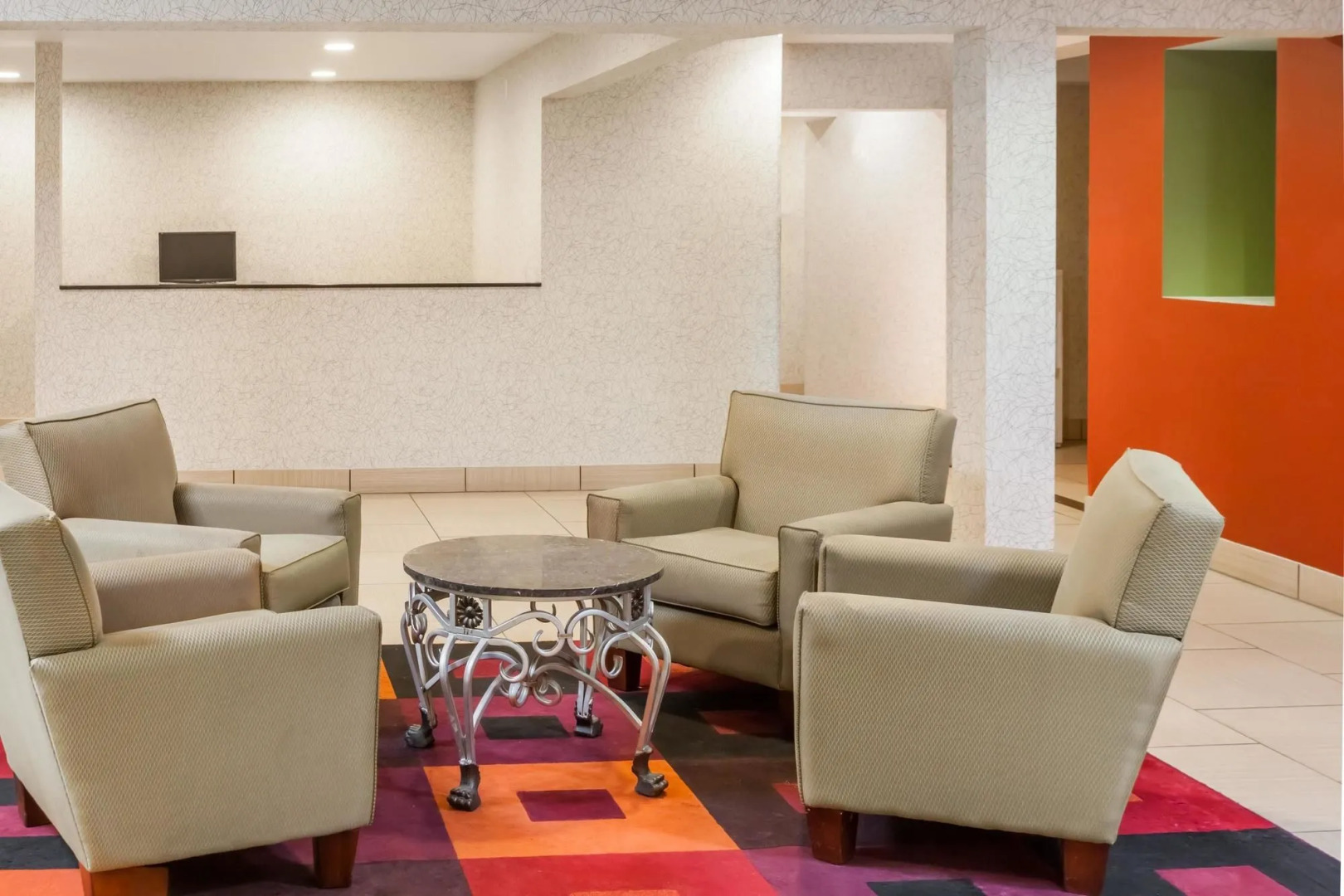 Travelodge by Wyndham Fort Wayne North