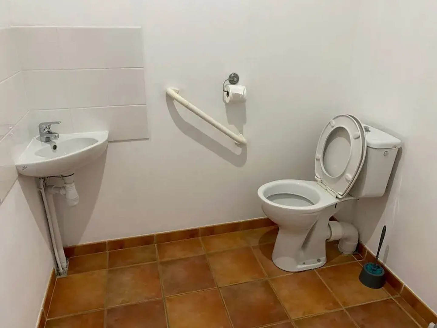 Villa in France With Private Pool & Garden