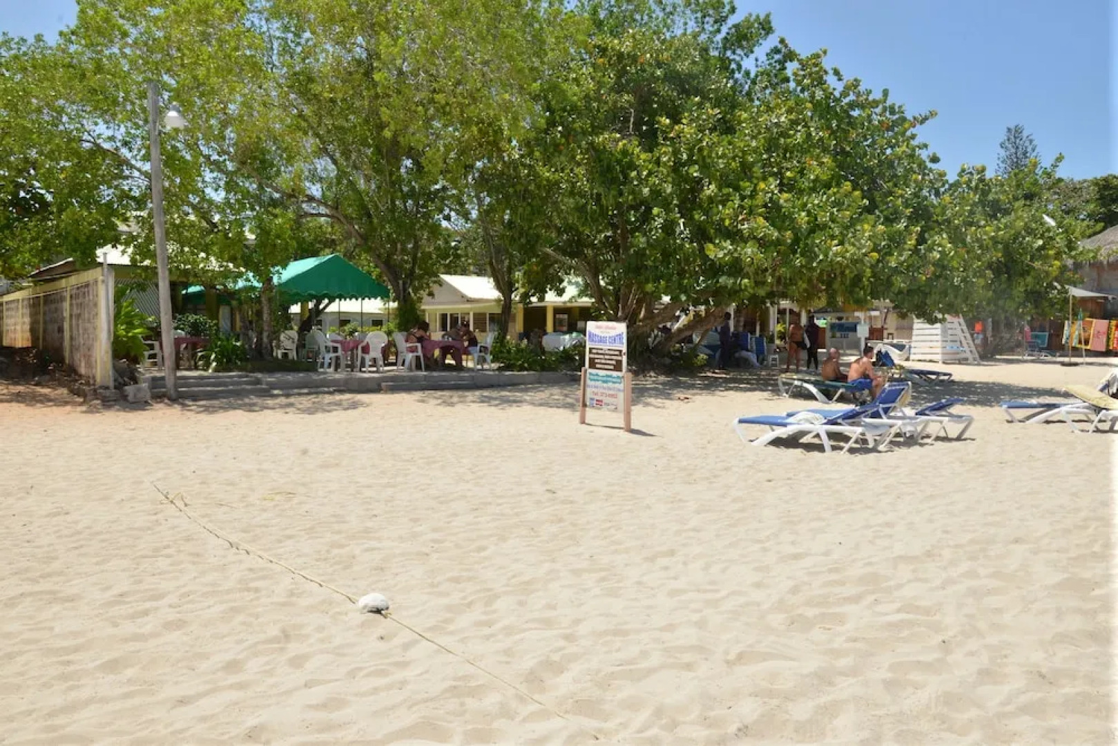 Merrils Beach 3 All Inclusive