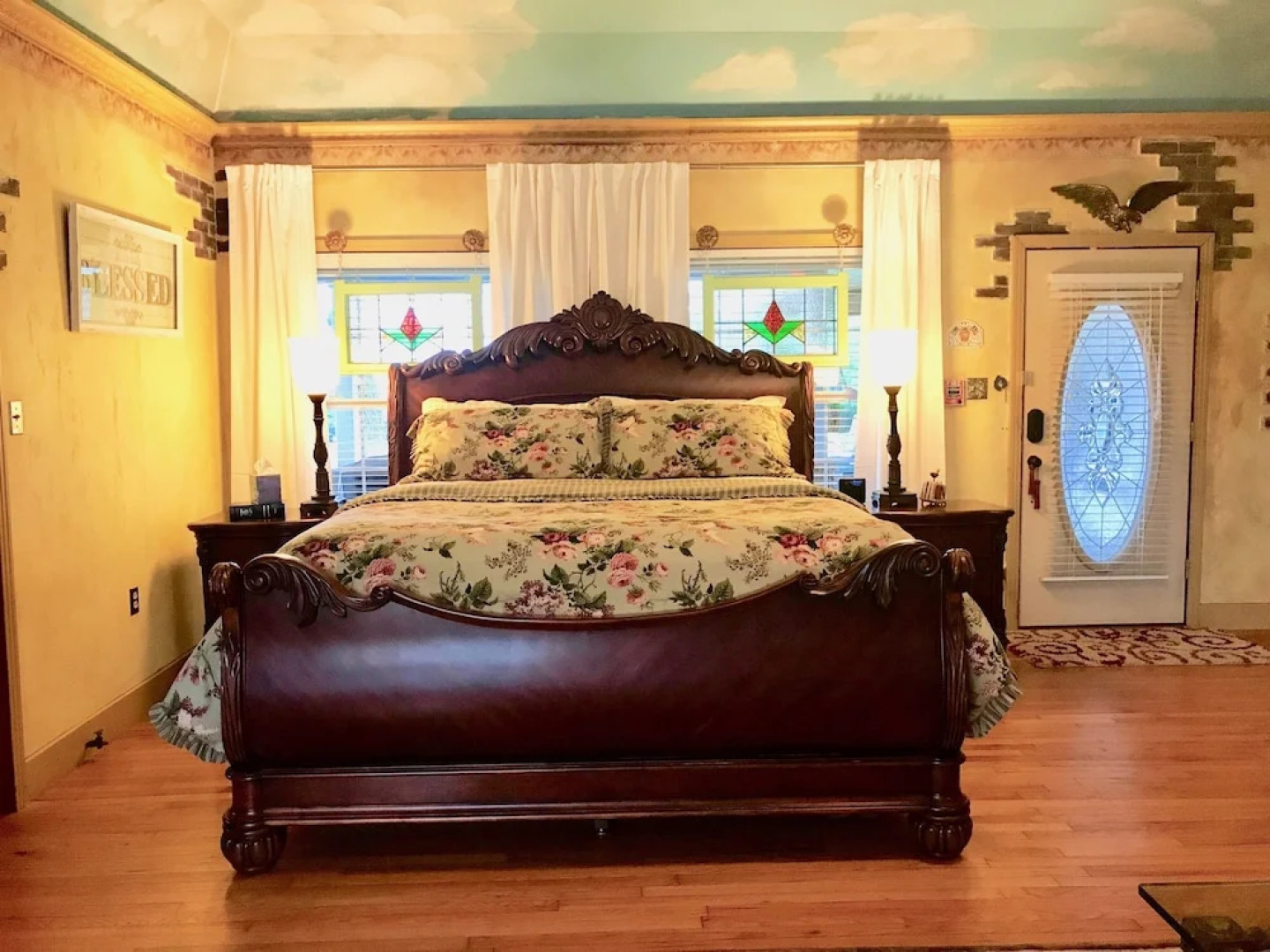 The Old Liberty Schoolhouse B&B