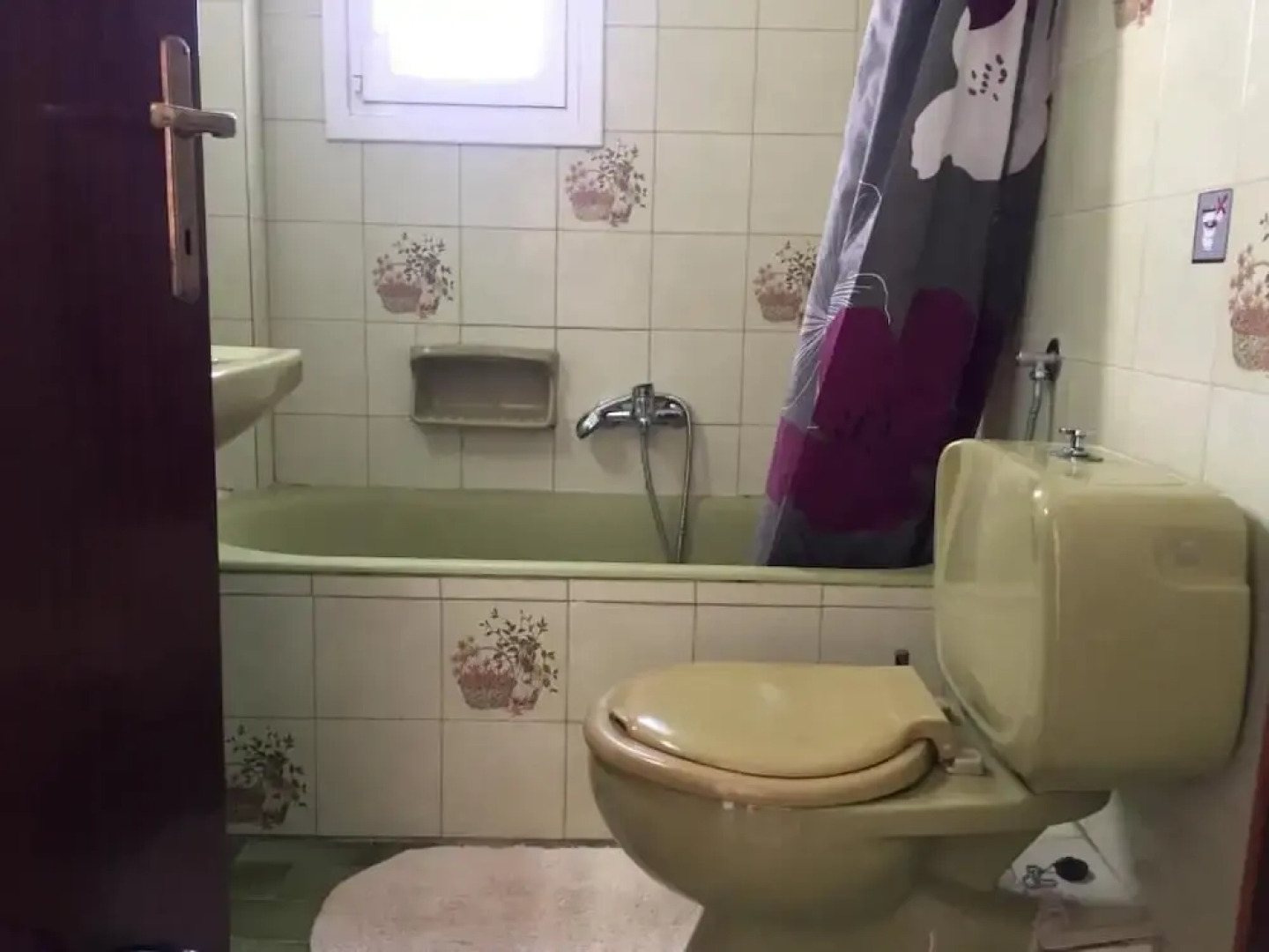 Alexander Apartments