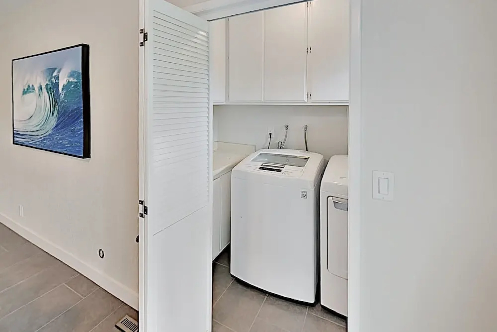 Ocean-View Hideaway W/ Lush Patio, Steps To Beach! Home