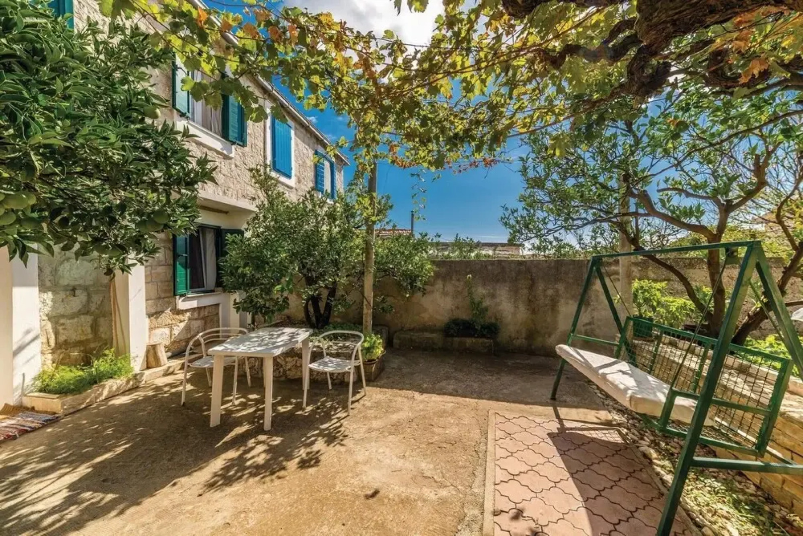 Stunning Home in Drvenik Mali With Wifi and 2 Bedrooms