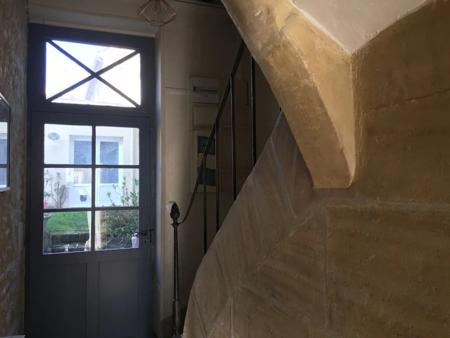 La Tour Louise Guesthouse