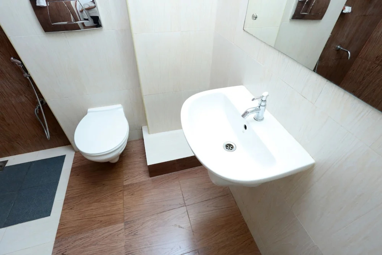 OYO 16864 Soubhagya Residency